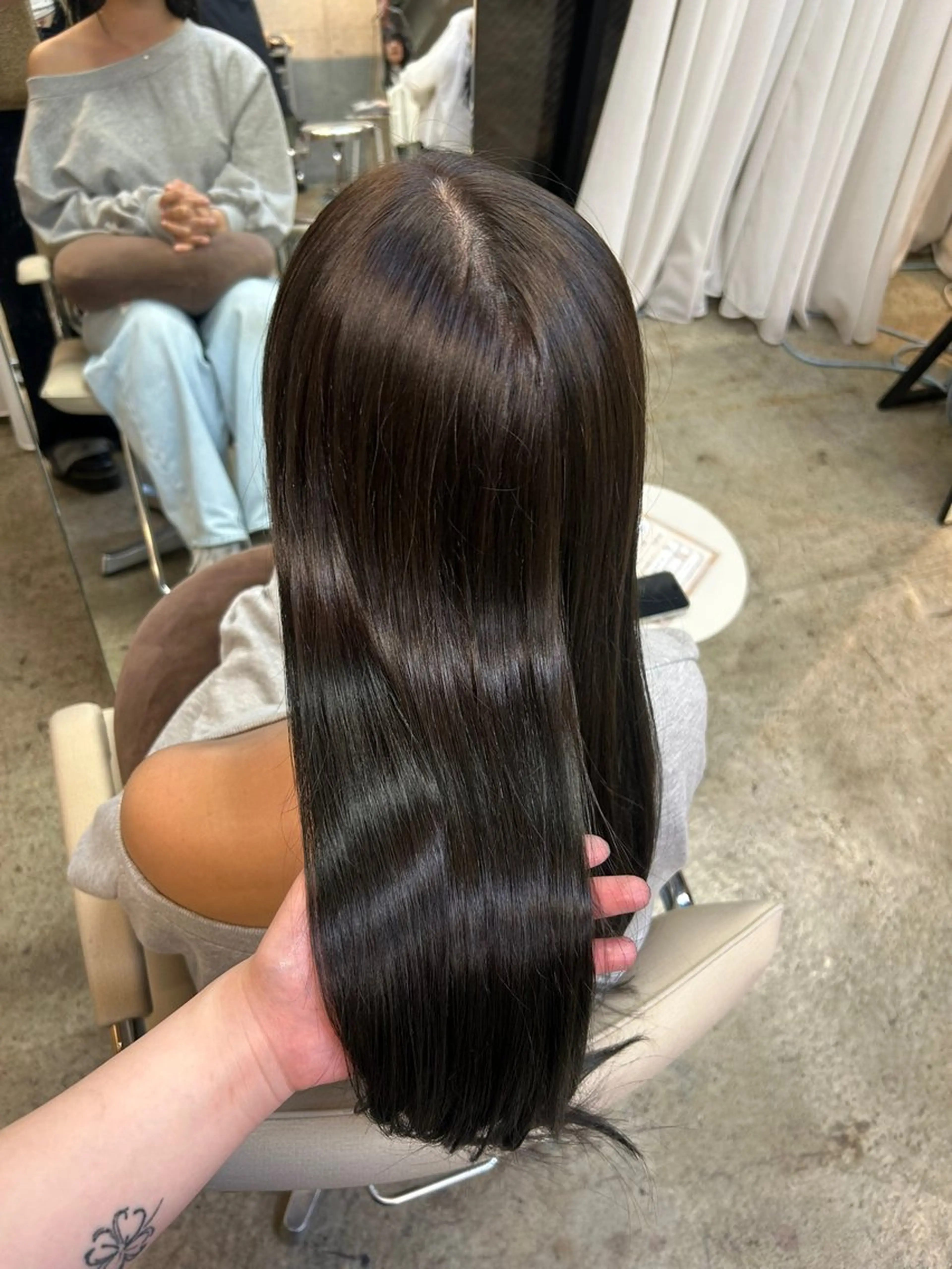 ミディアム カラー ヘアカラー レイヤーカット/ 透明感カラー/真菜のヘアスタイル