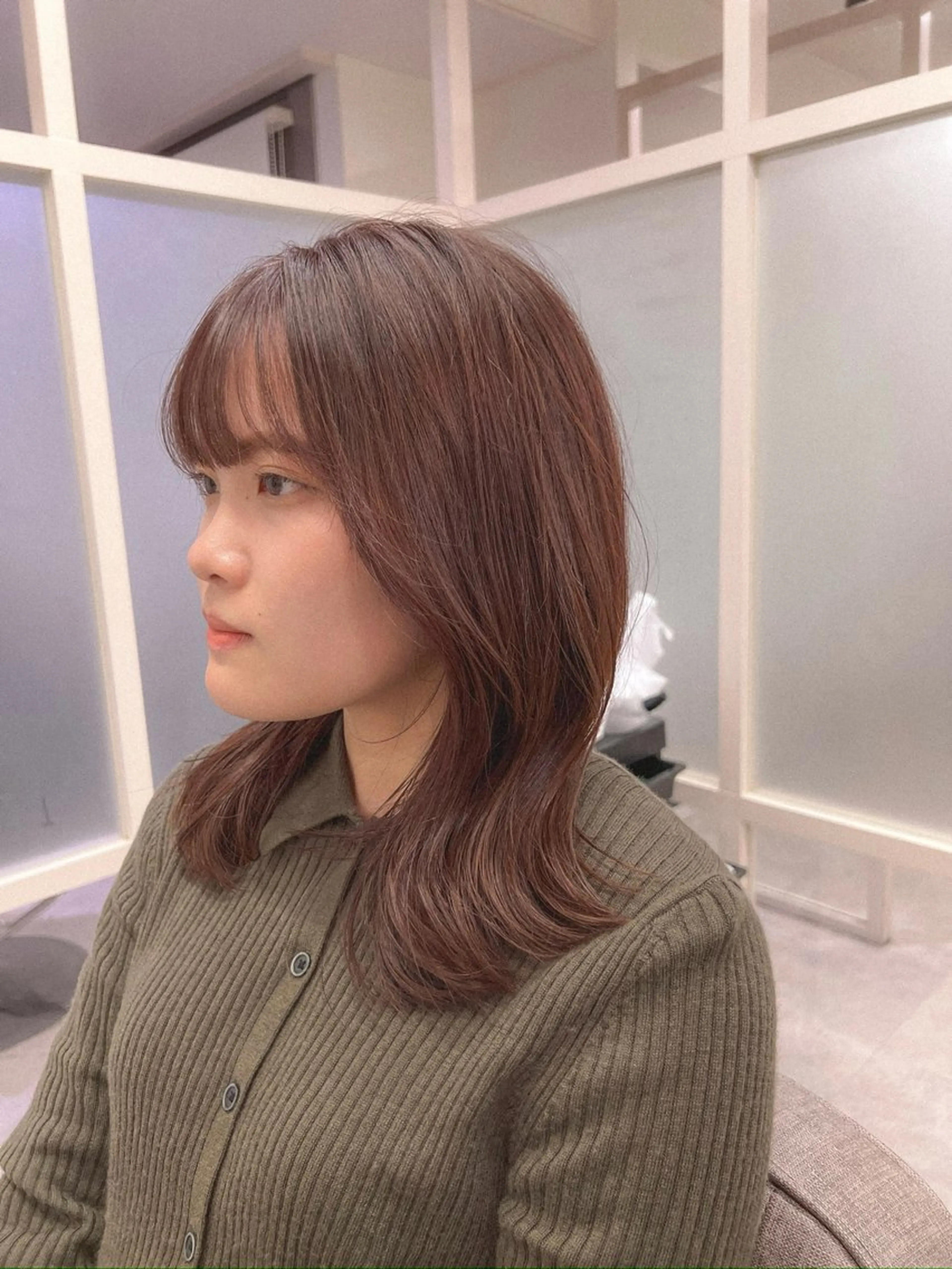 ミディアム 🍀似合わせカット /艶々カラー🫧八木のヘアスタイル