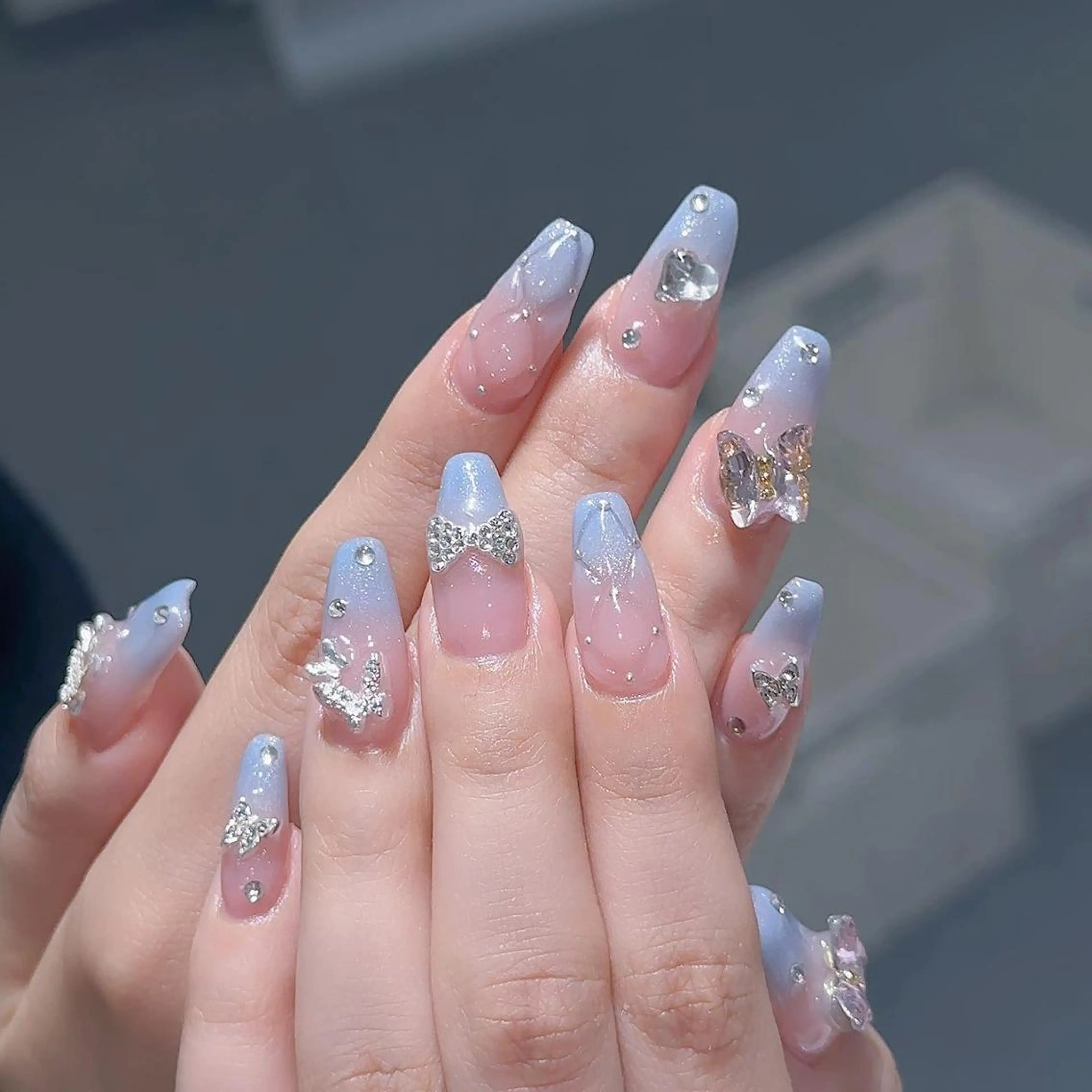 ネイル ハンドネイル Queens 榊 まおのネイルデザイン