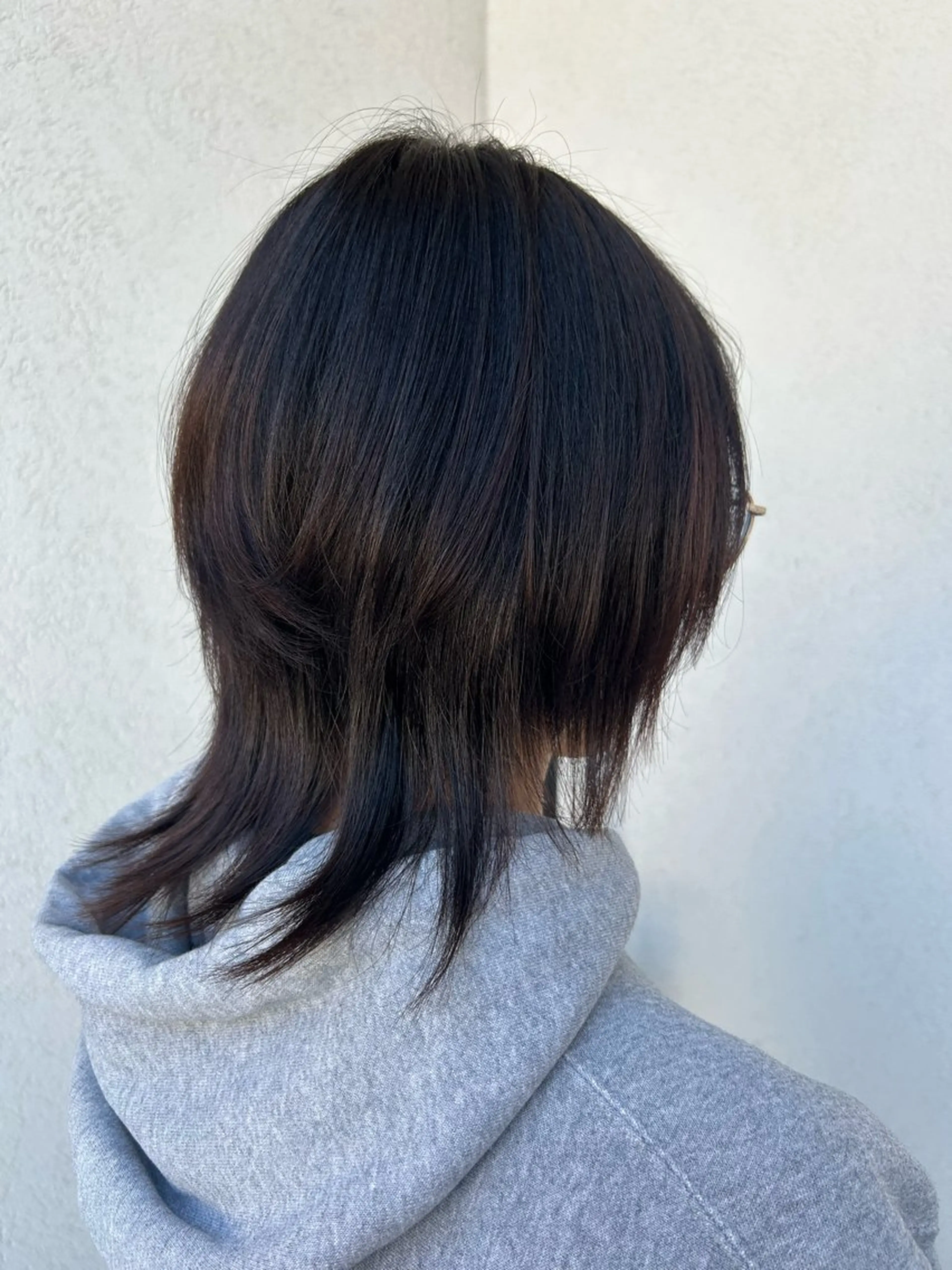 ミディアム ウルフカット カット SOL watanabeのヘアスタイル