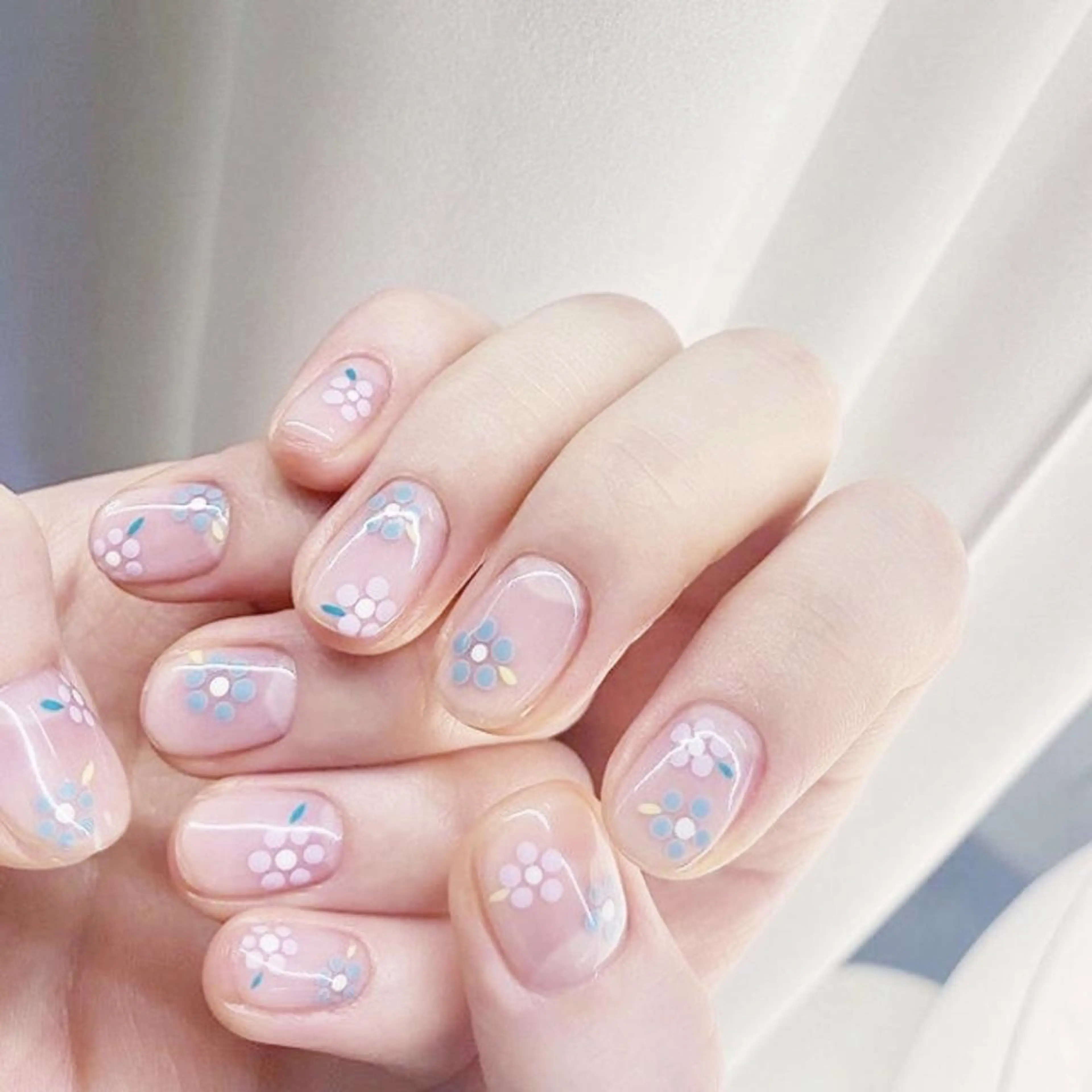 ネイル 春ネイル Cute beauty2のマツエク・マツパデザイン