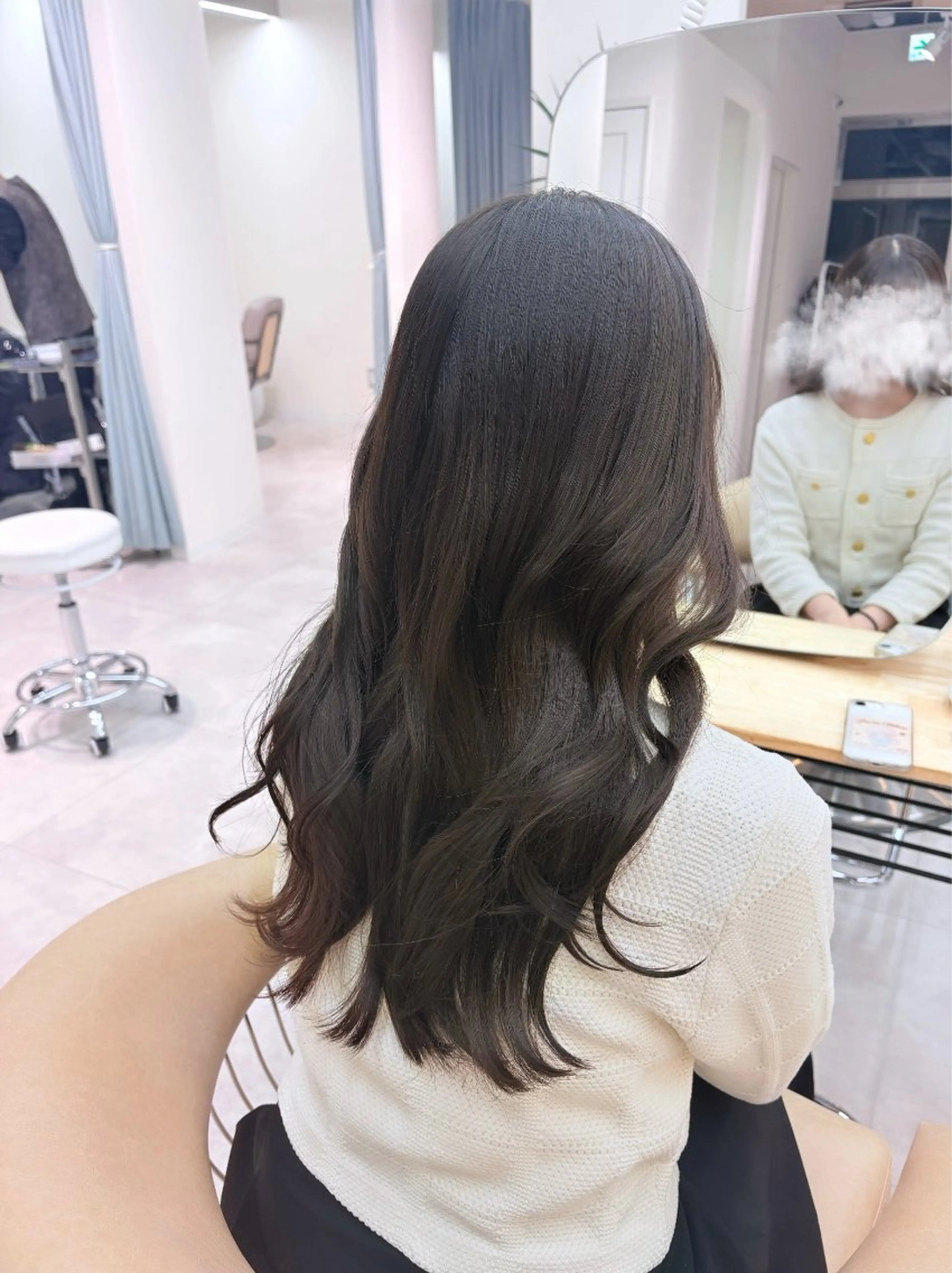 セミロング ヘアカラー newi広島／ Ririのヘアスタイル