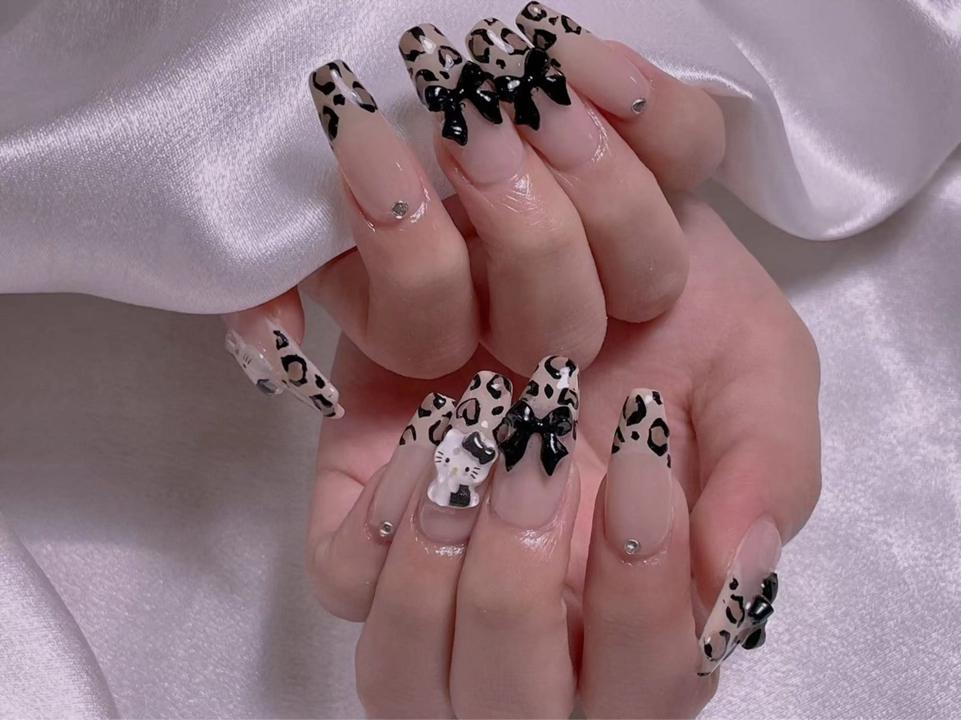 ネイル 長さ出し専門店 RIRIのネイルデザイン