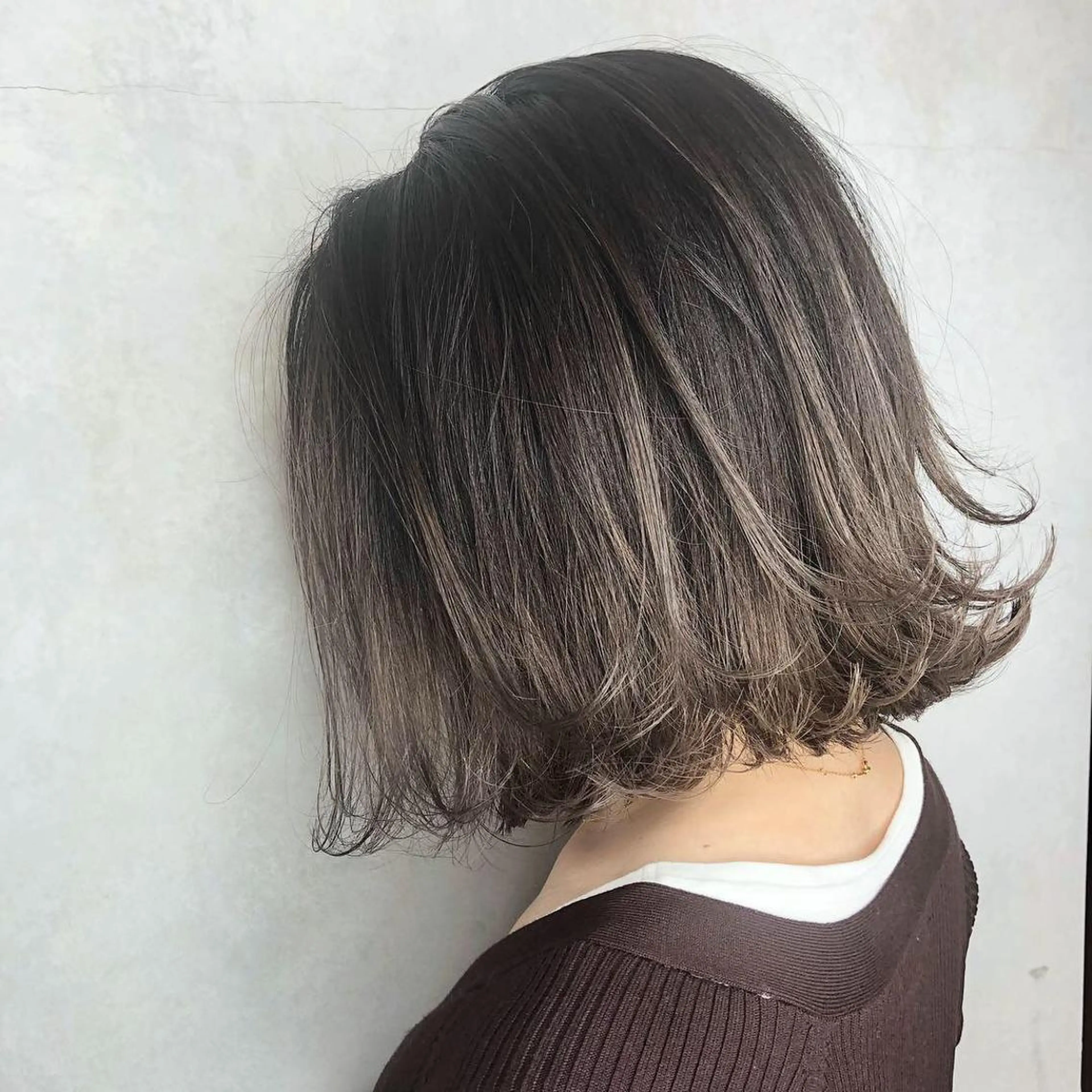 ショート カラー _WHITE 天王寺のヘアスタイル