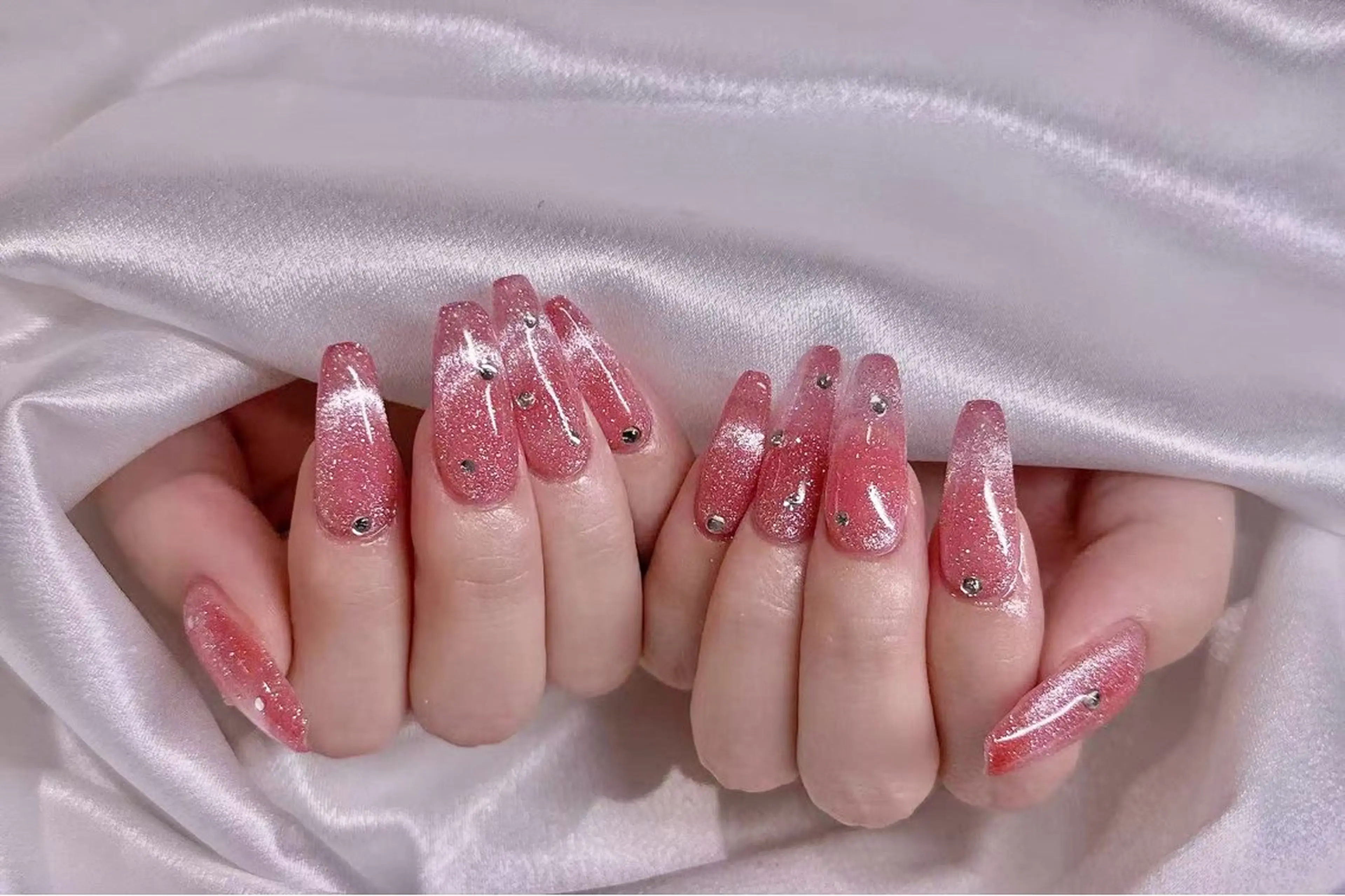 ネイル ストーンネイル ハンドネイル 長さだし専門店 M2　rikaのネイルデザイン