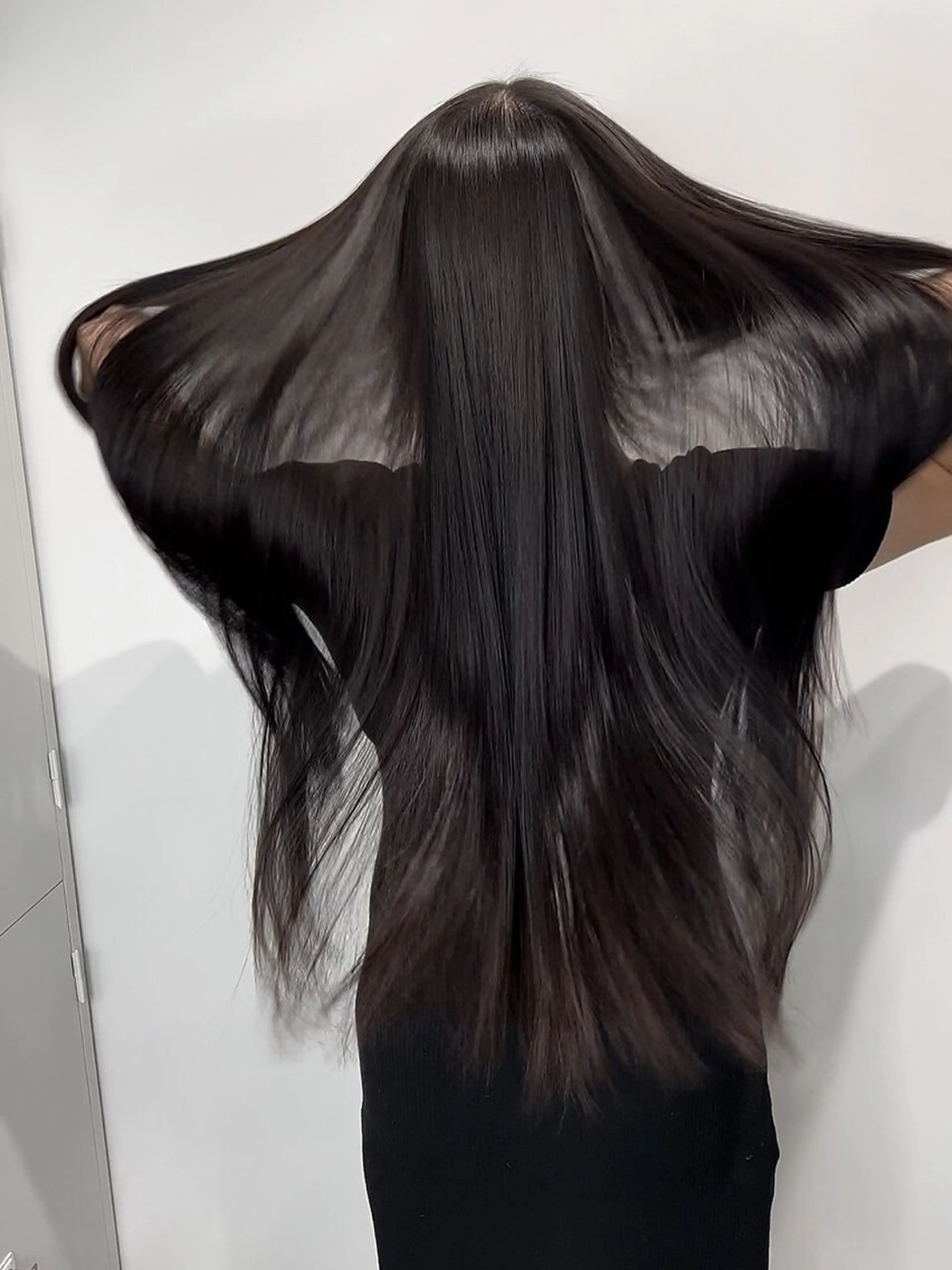 ロング 縮毛矯正 トリートメント 🫧とぅるん艶髪🫧 透明感カラー×猿渡のヘアスタイル