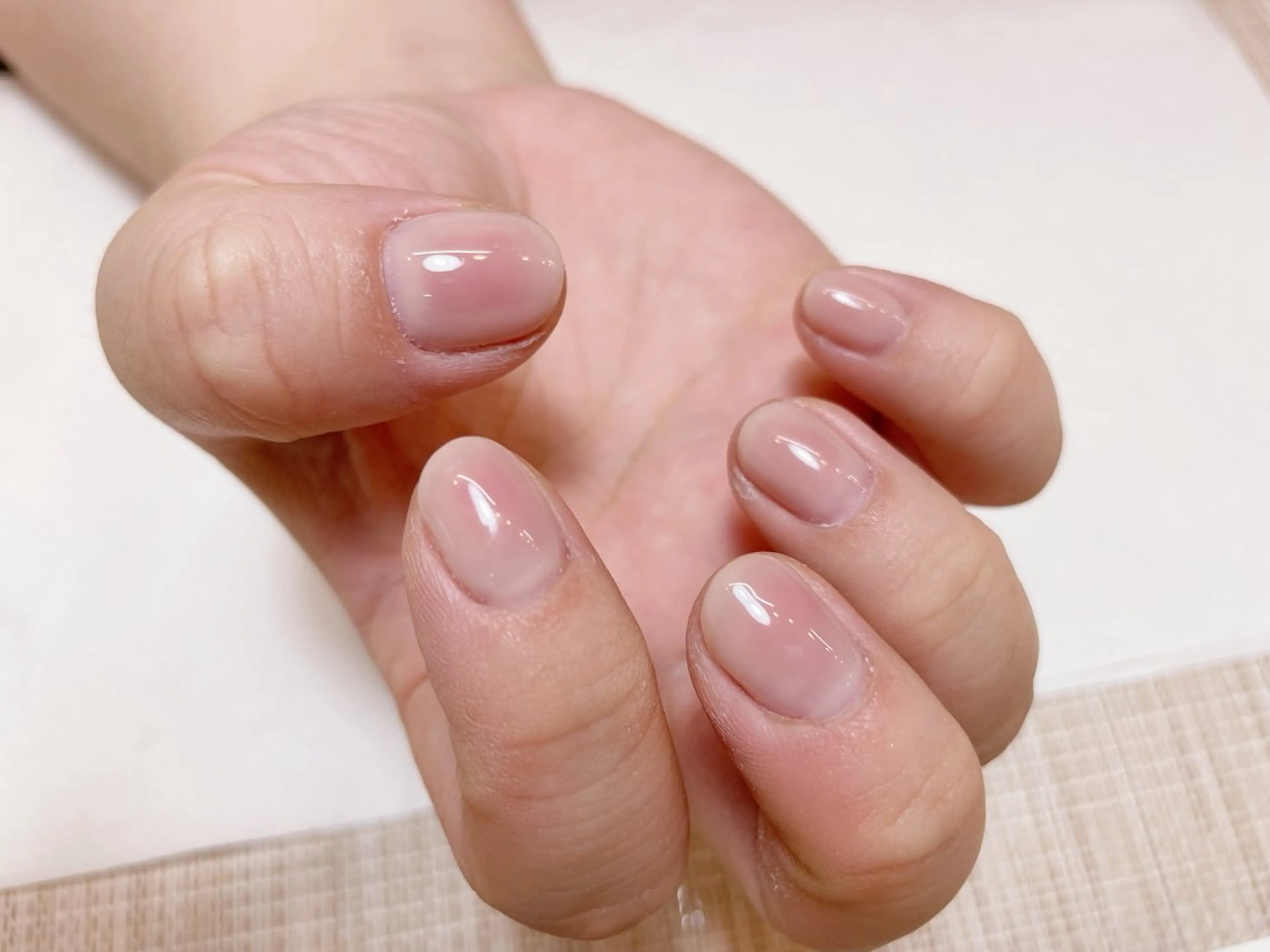 チークネイル（オフあり）の写真