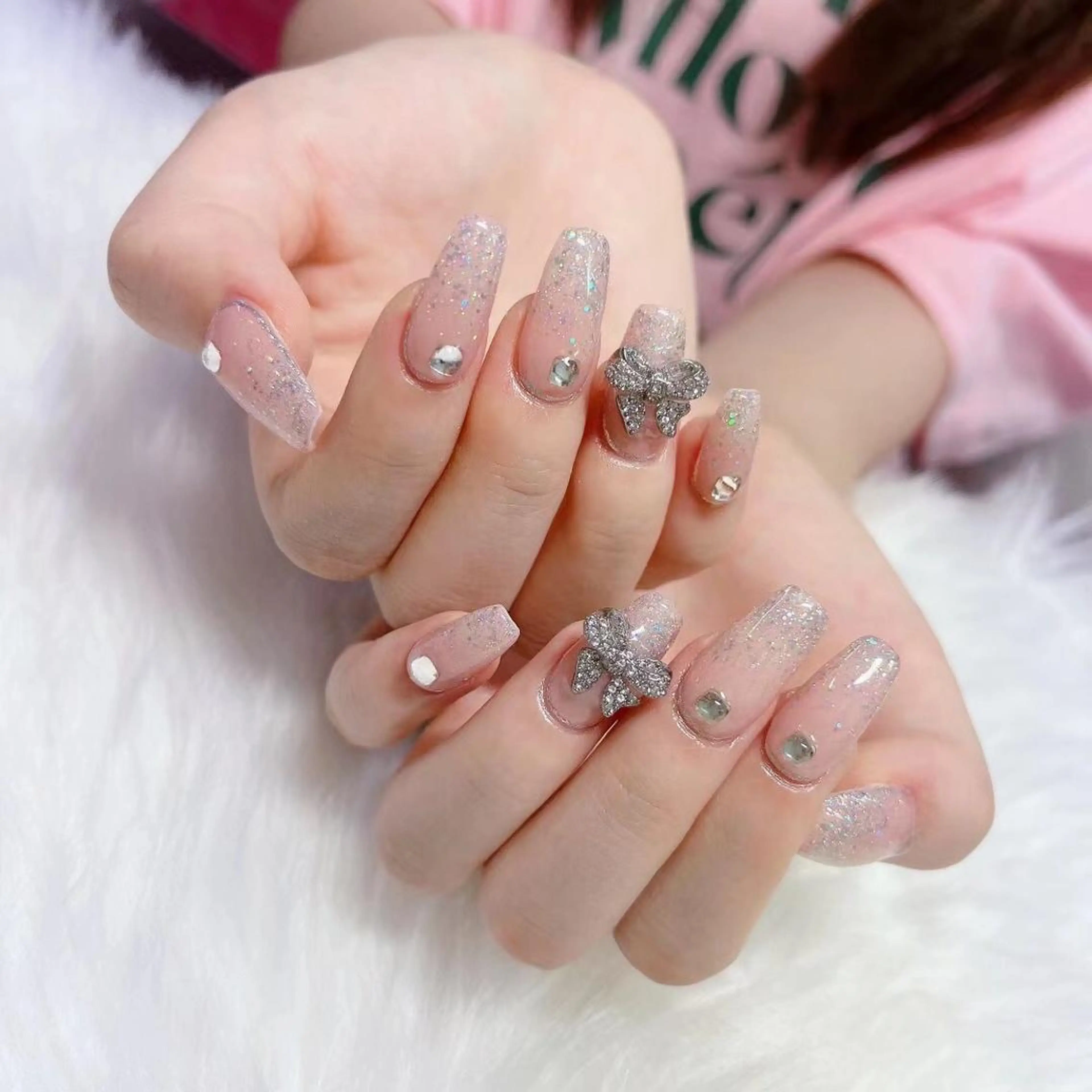 ネイル ハンドネイル MoonNail ユリ🌸のネイルデザイン