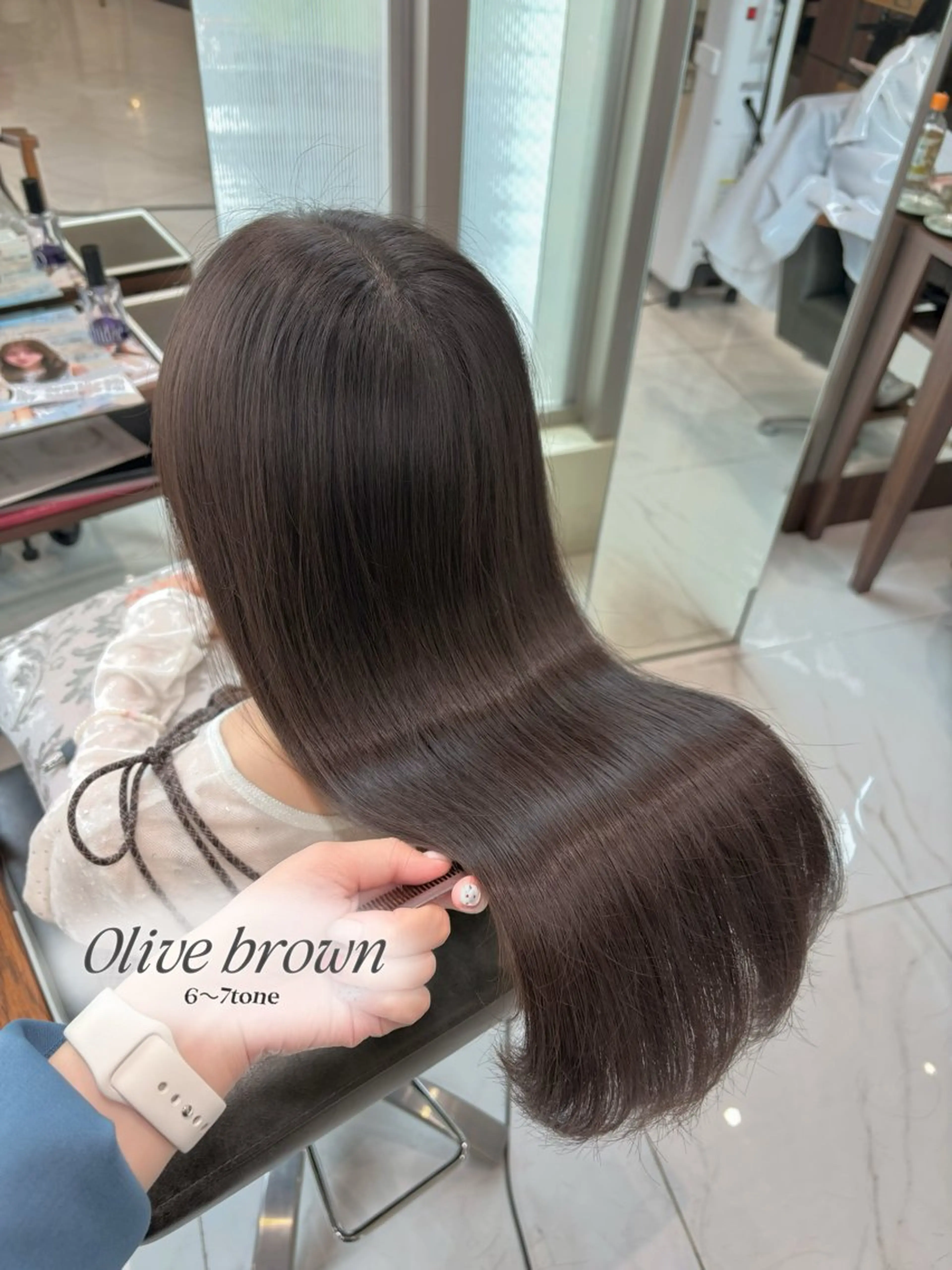 ロング カラー ブラウンカラー オリーブブラウン ヘアカラー momo🍑/顔周り カット指名No.1のヘアスタイル