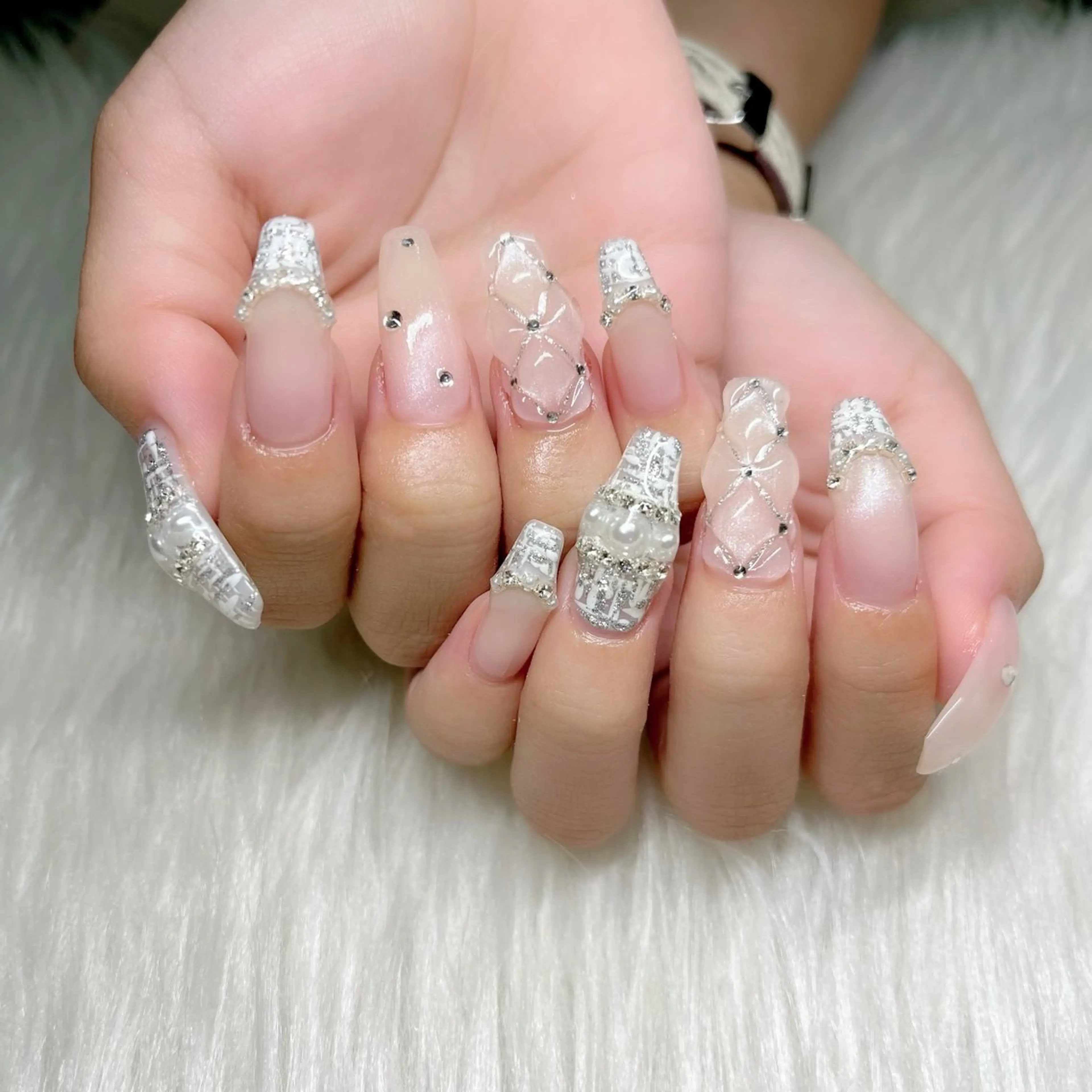 ネイル ハンドネイル Miki 本町駅｜💅‎🤍のネイルデザイン