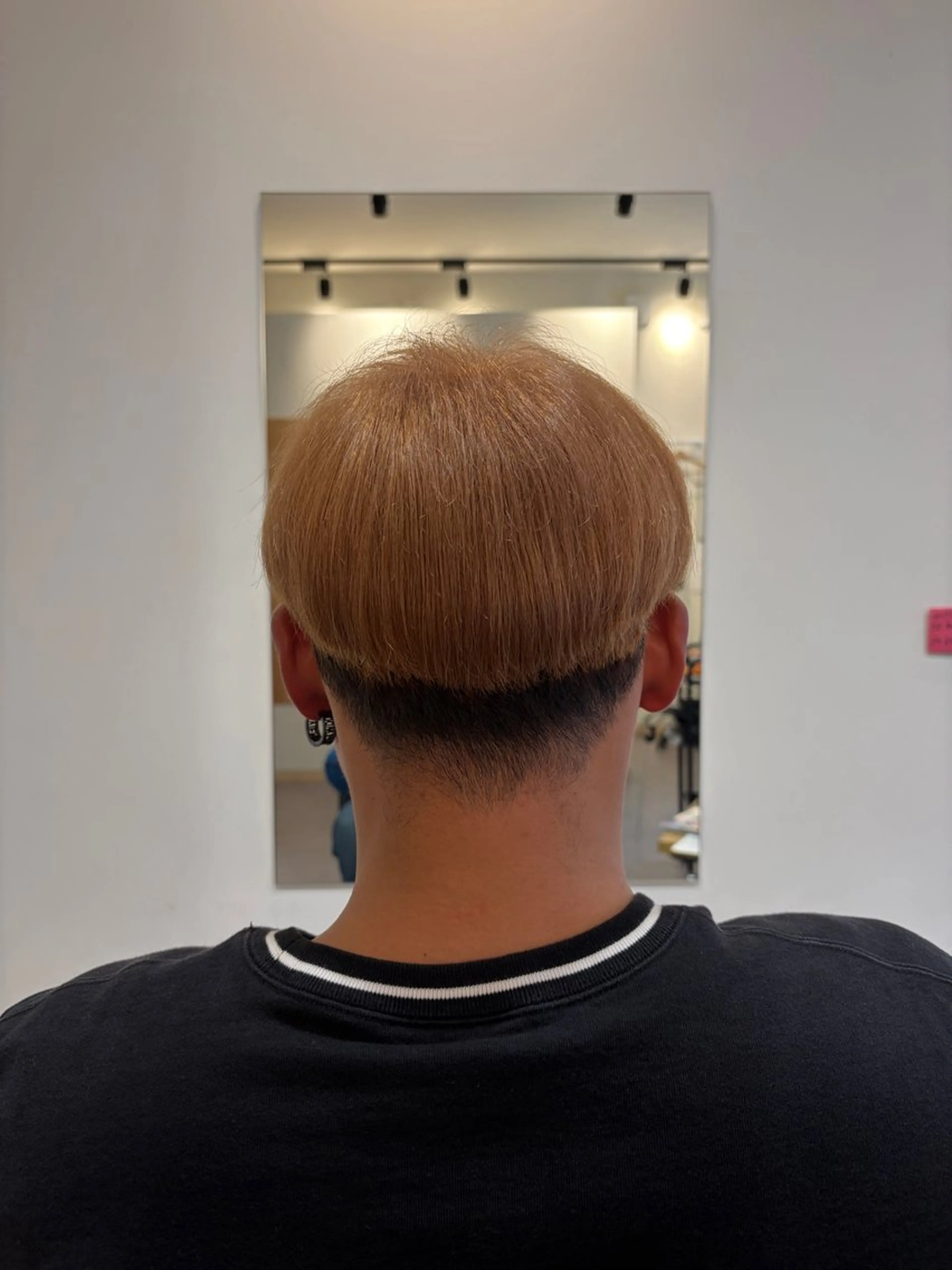 カラー メンズ ヘアカラー 荒井 茉凜のヘアスタイル