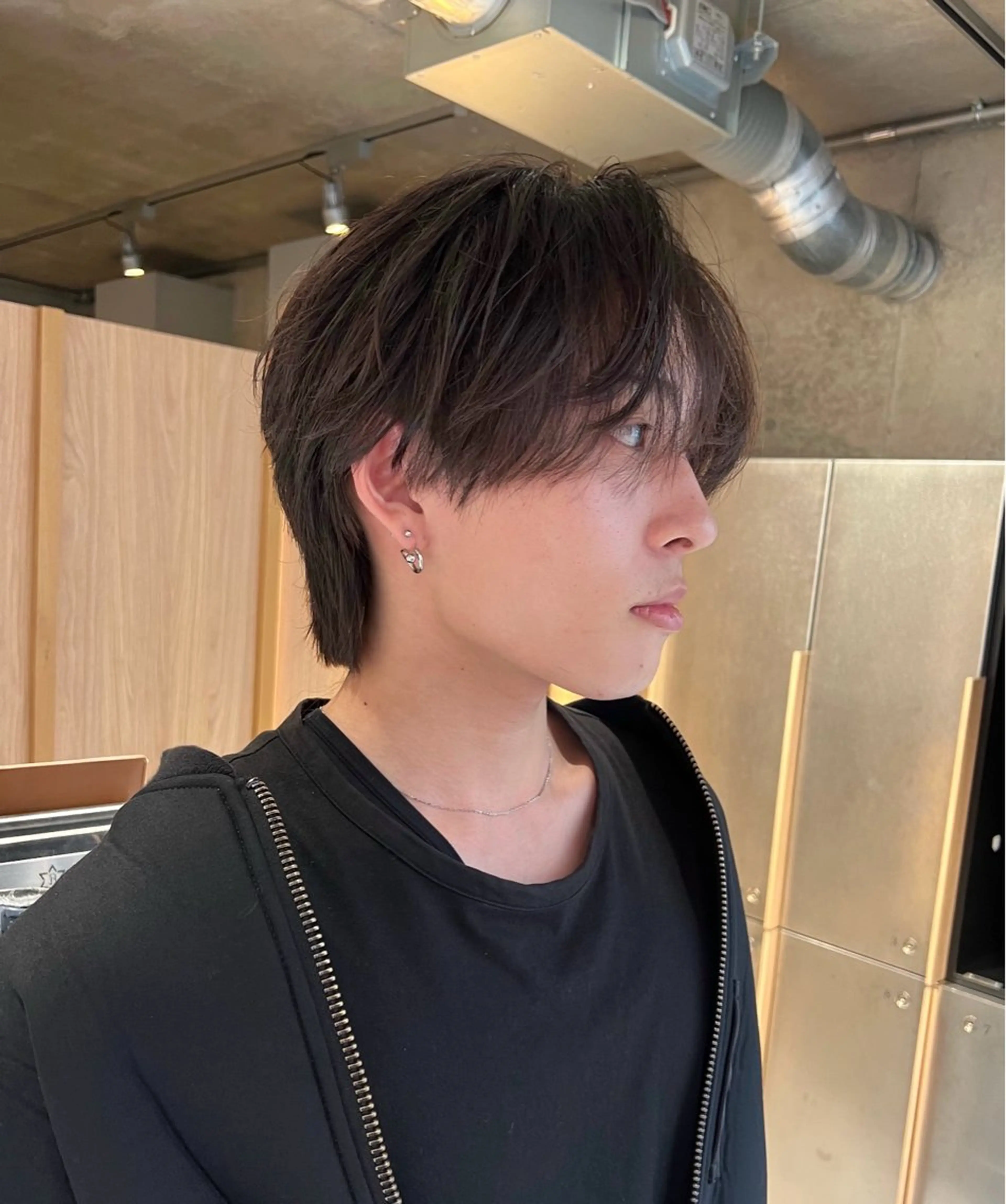 メンズ カット パーマ トリートメント ヘッドスパ ブリーチ/縮毛矯正 🏖️MIREのヘアスタイル