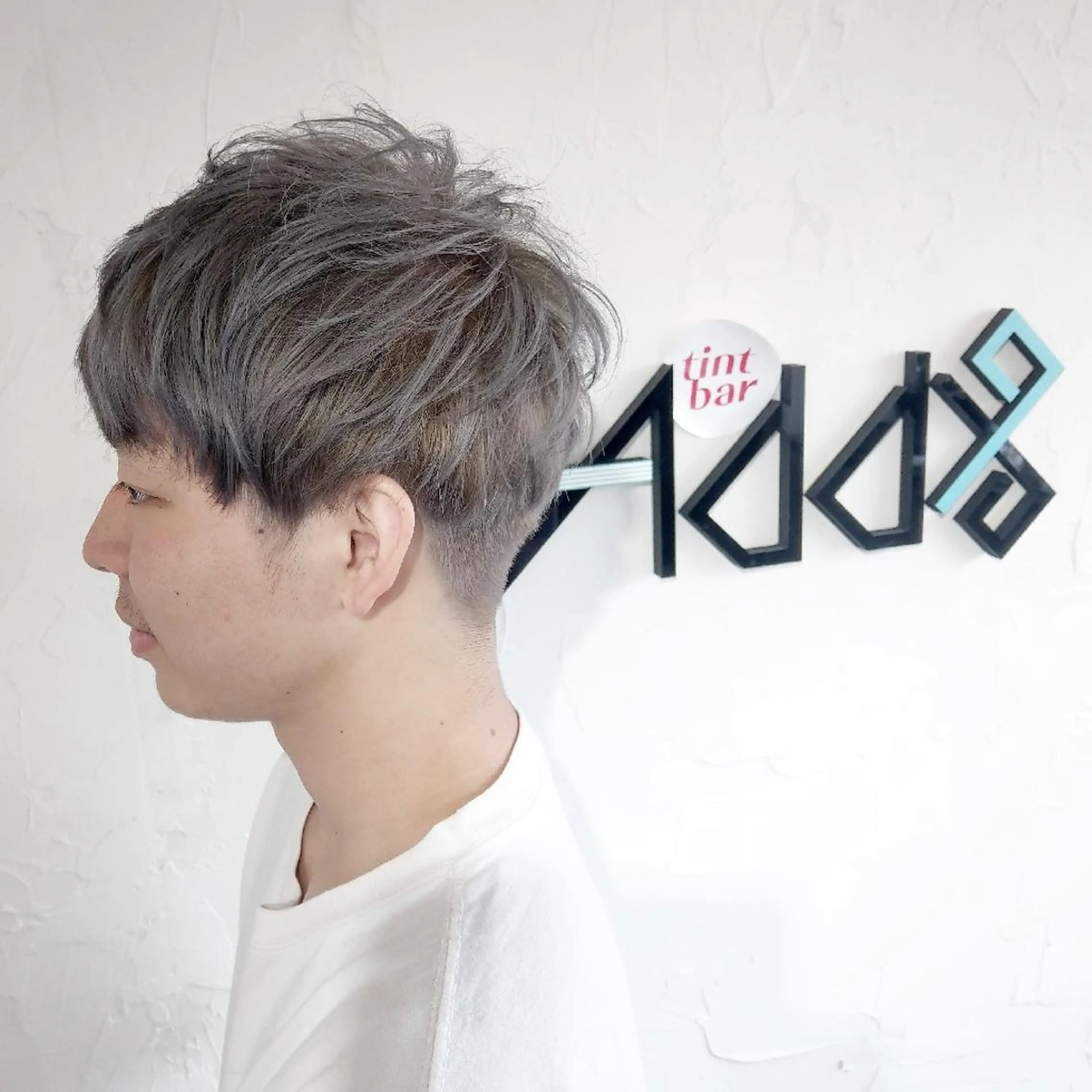 ショート カラー メンズ メンズパーマ アッシュ ブルーカラー ダブルカラー トリートメント ヘアカラー トリートメント Add9 柳田健登のヘアスタイル