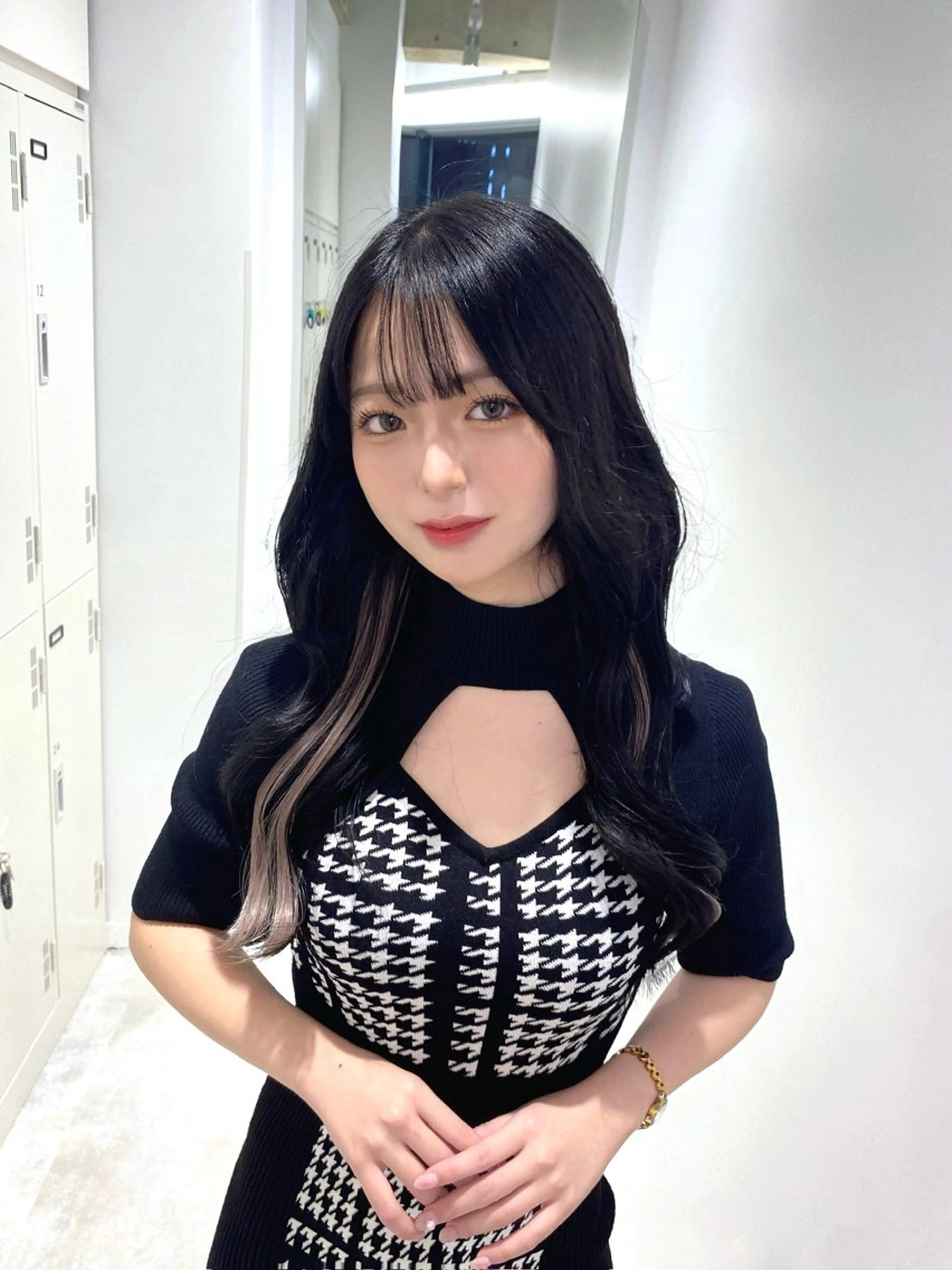 ロング エクステ 🇰🇷韓国ヘア🎀 レイヤー🤍MOEのヘアスタイル