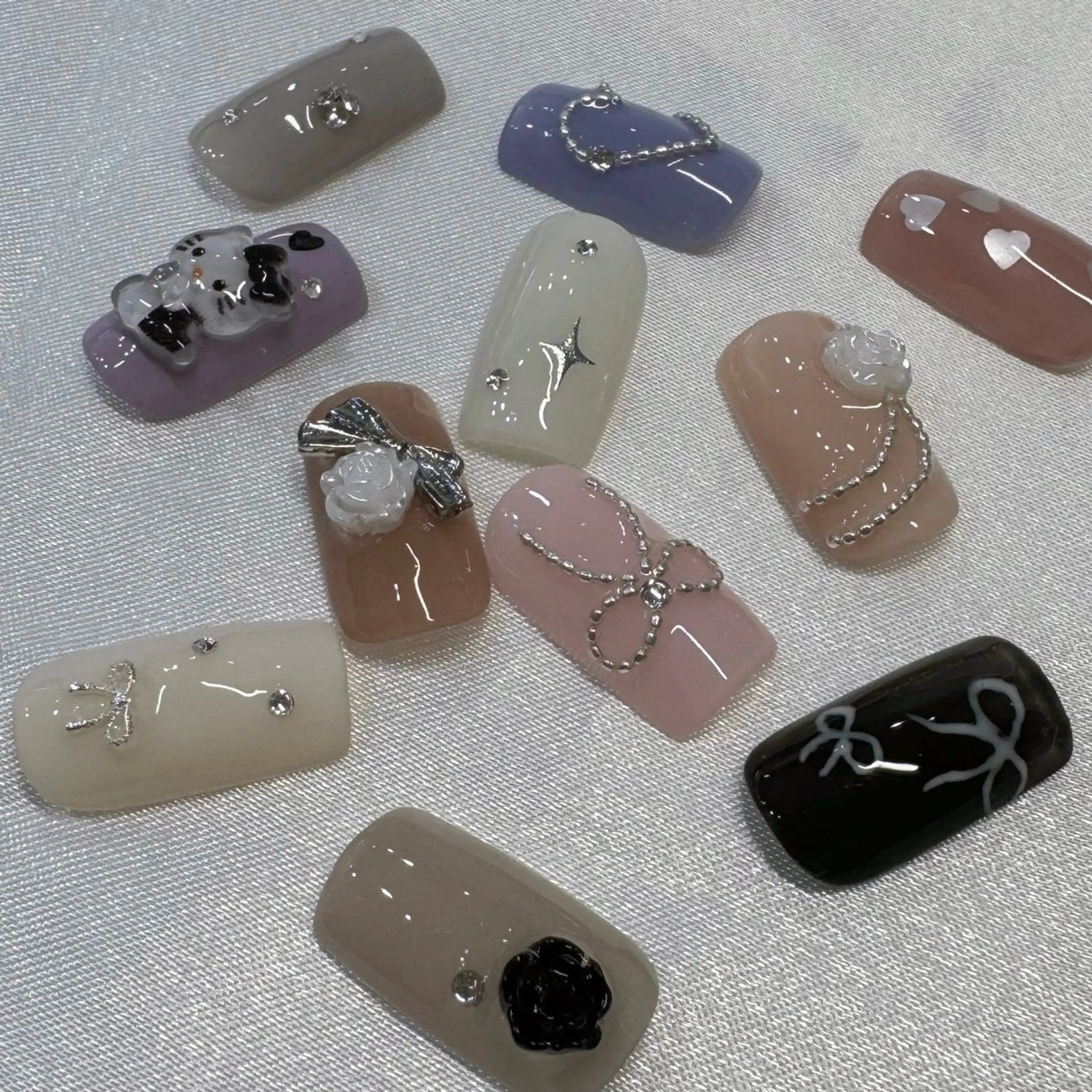 ネイル リボン ハンドネイル 韓国ネイル/ワンホン ネイル🎀表参道3分のネイルデザイン