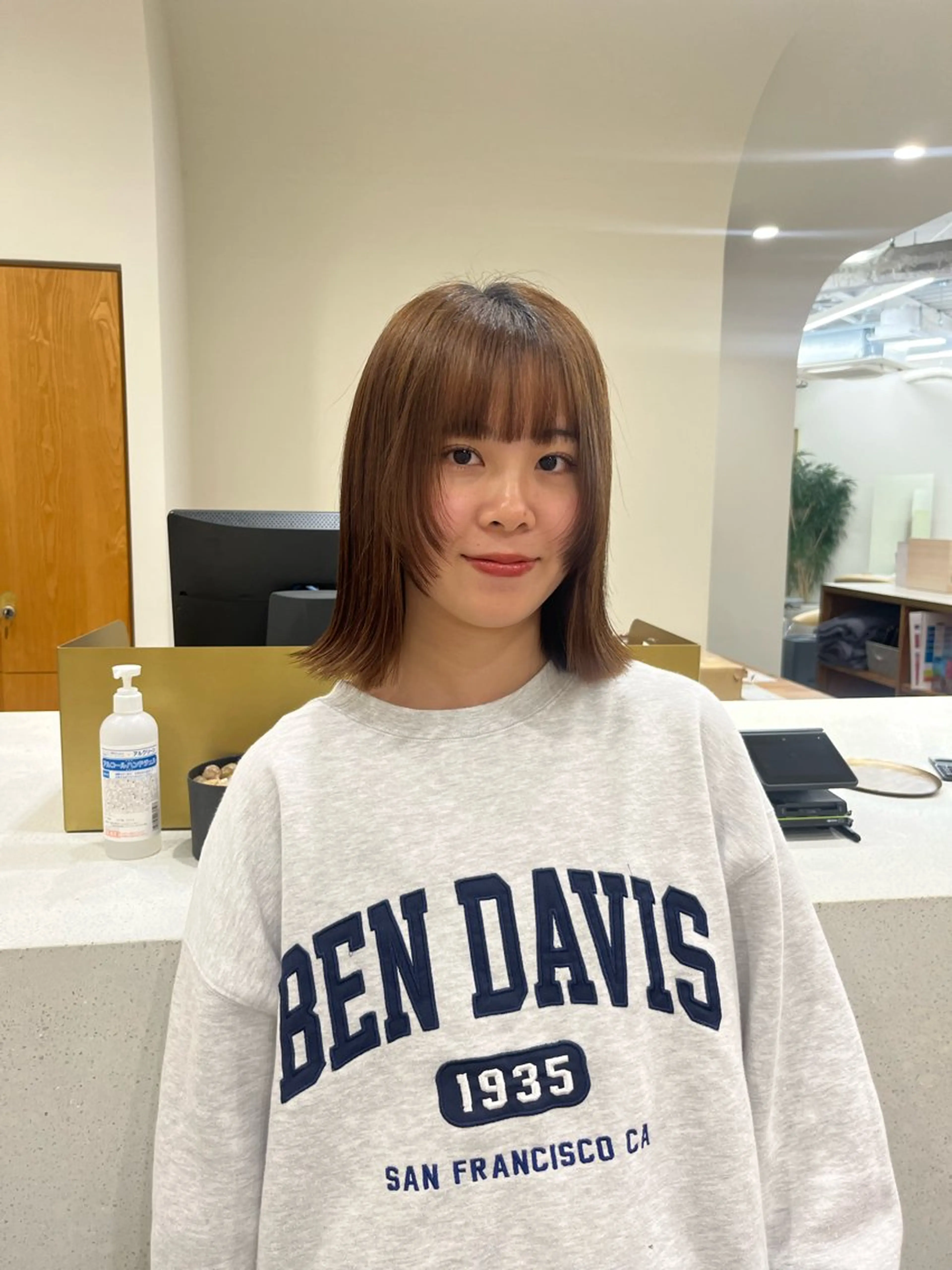 ショート ボブ レイヤーカット 透明感カラー🌼 沙奈のヘアスタイル