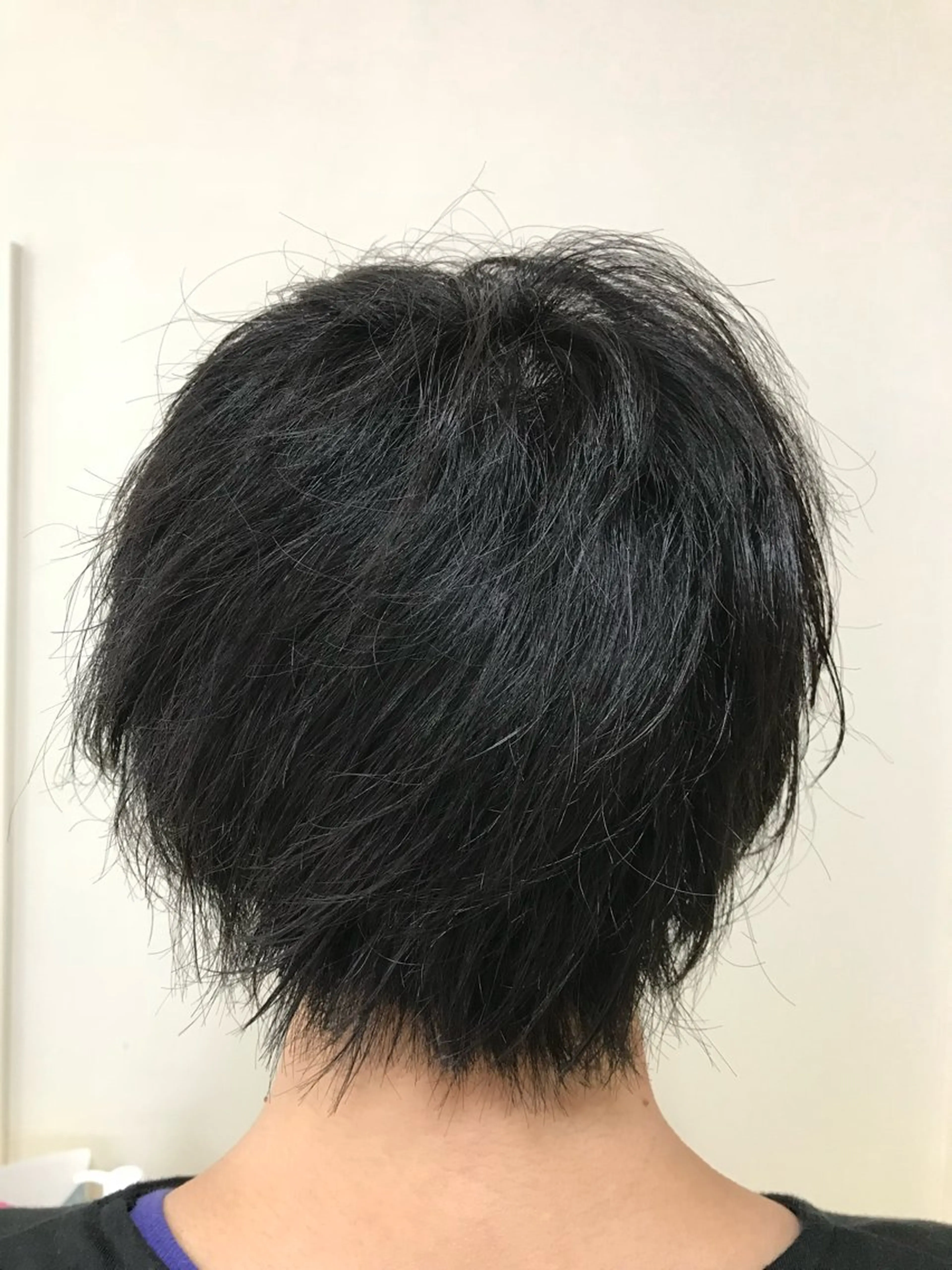 ショート くせ毛 横田  尚登のヘアスタイル