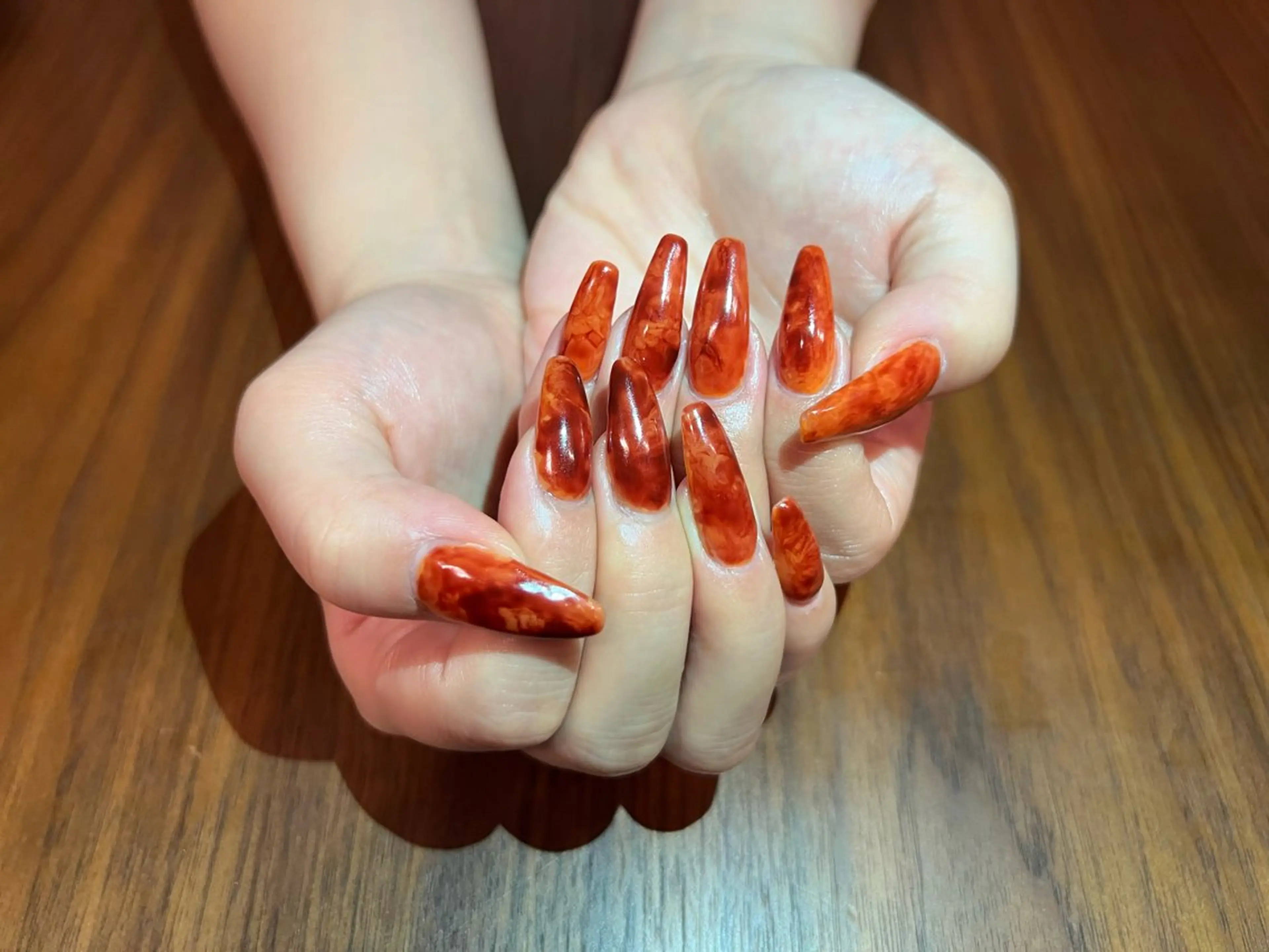 ネイル べっ甲ネイル tty Nail&Eyelash所属・利光 絵瑠のネイルデザイン