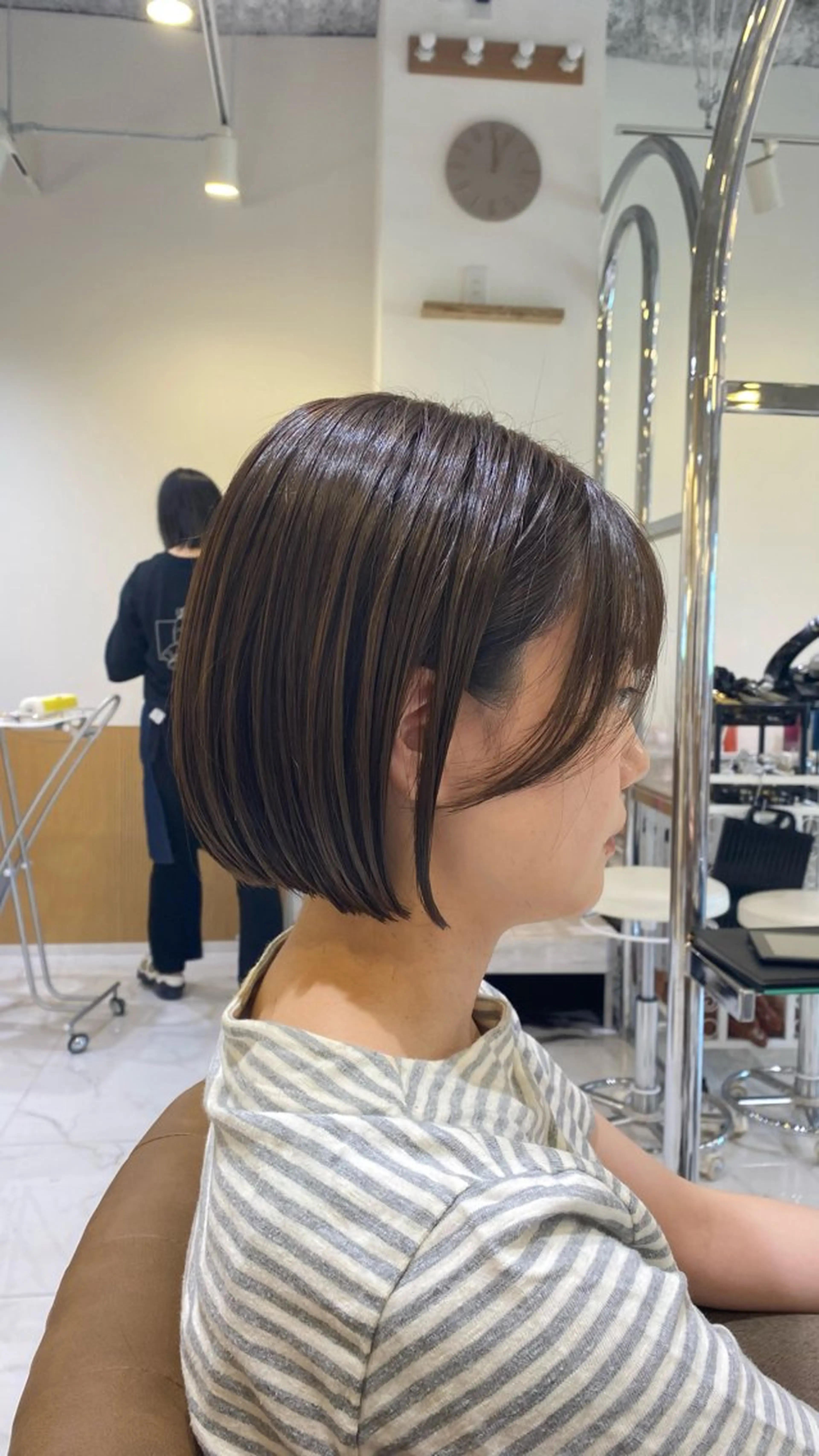 ショート カラー ボブ 坂井 茅聖のヘアスタイル