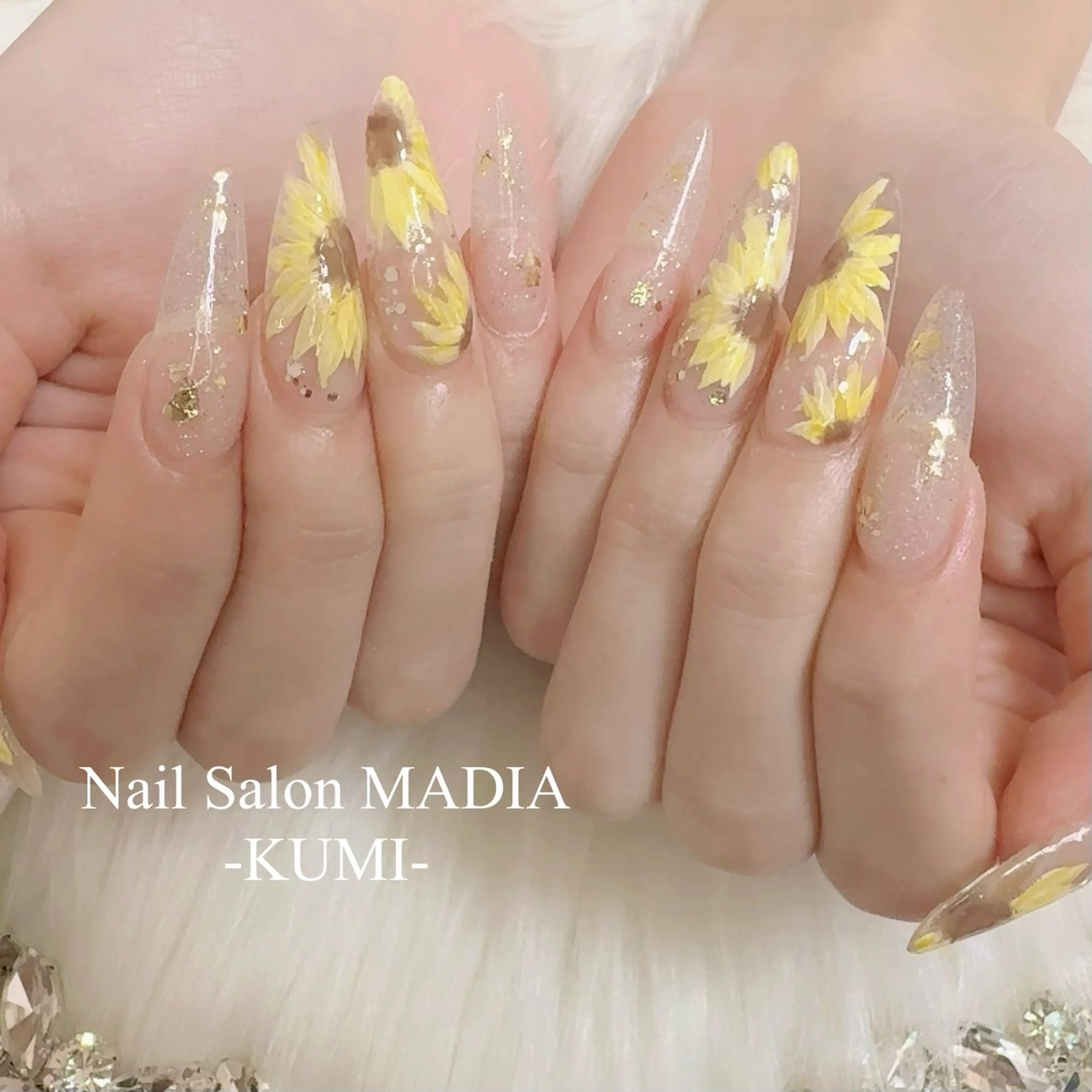 ネイル KUMI💛 MADIAのネイルデザイン