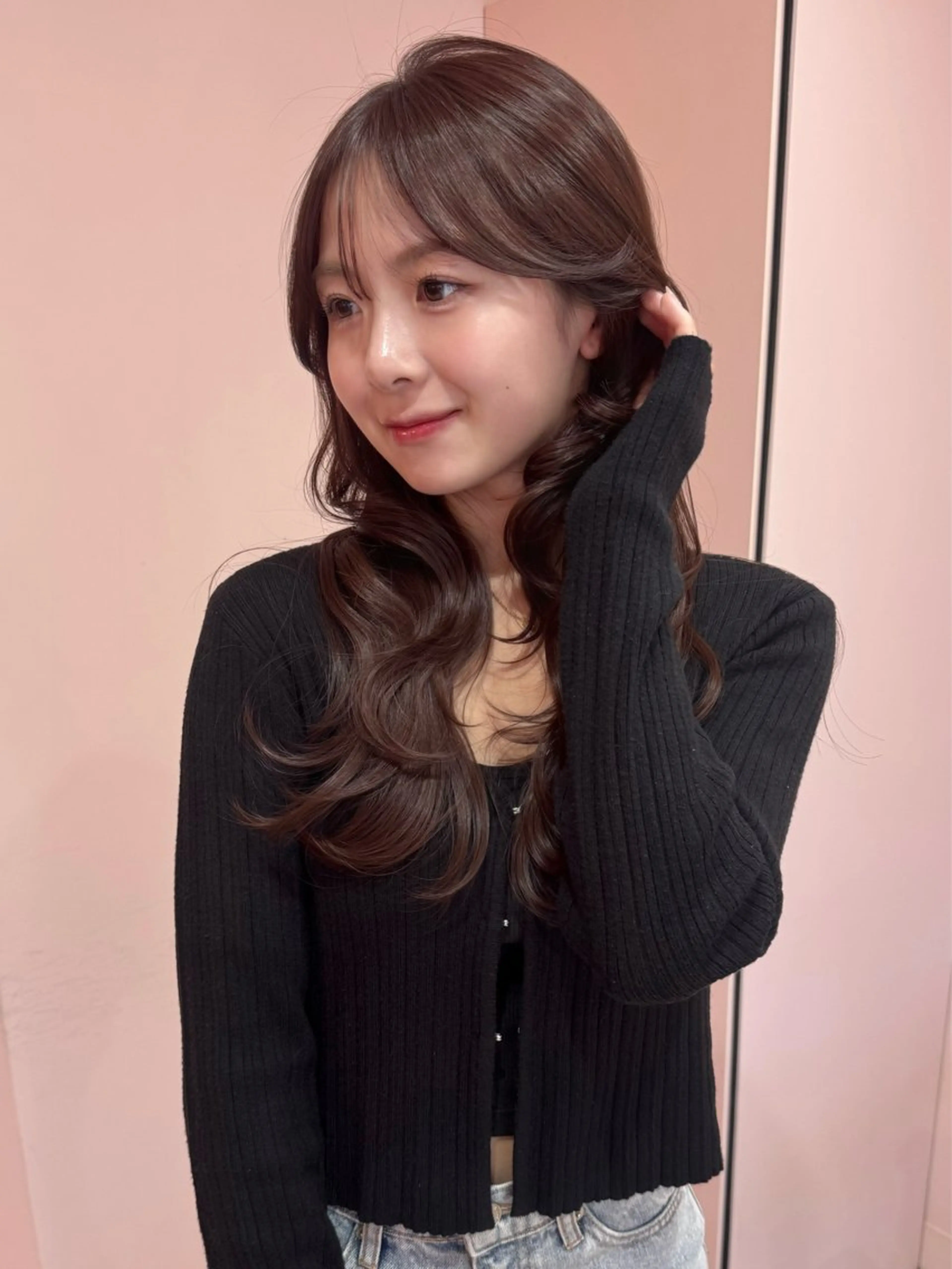 ロング くびれヘア ハッシュカット レイヤーカット 小顔カット カット ヘアカラー トリートメント 顔周り/透明感カラー REINA𓍯のヘアスタイル