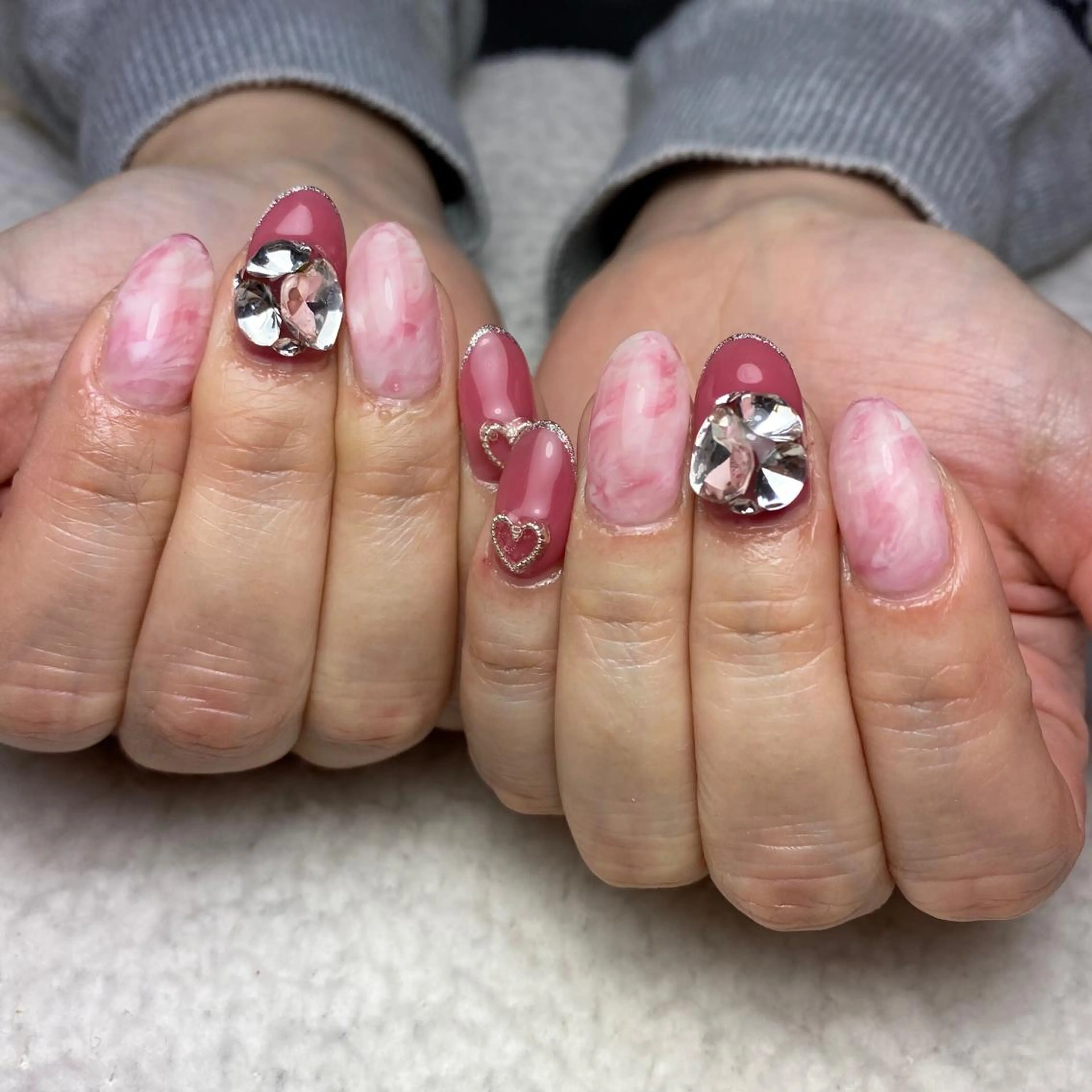 ネイル 大理石ネイル(マーブル) ピンク ハンドネイル COCO +のエステ・リラクイメージ