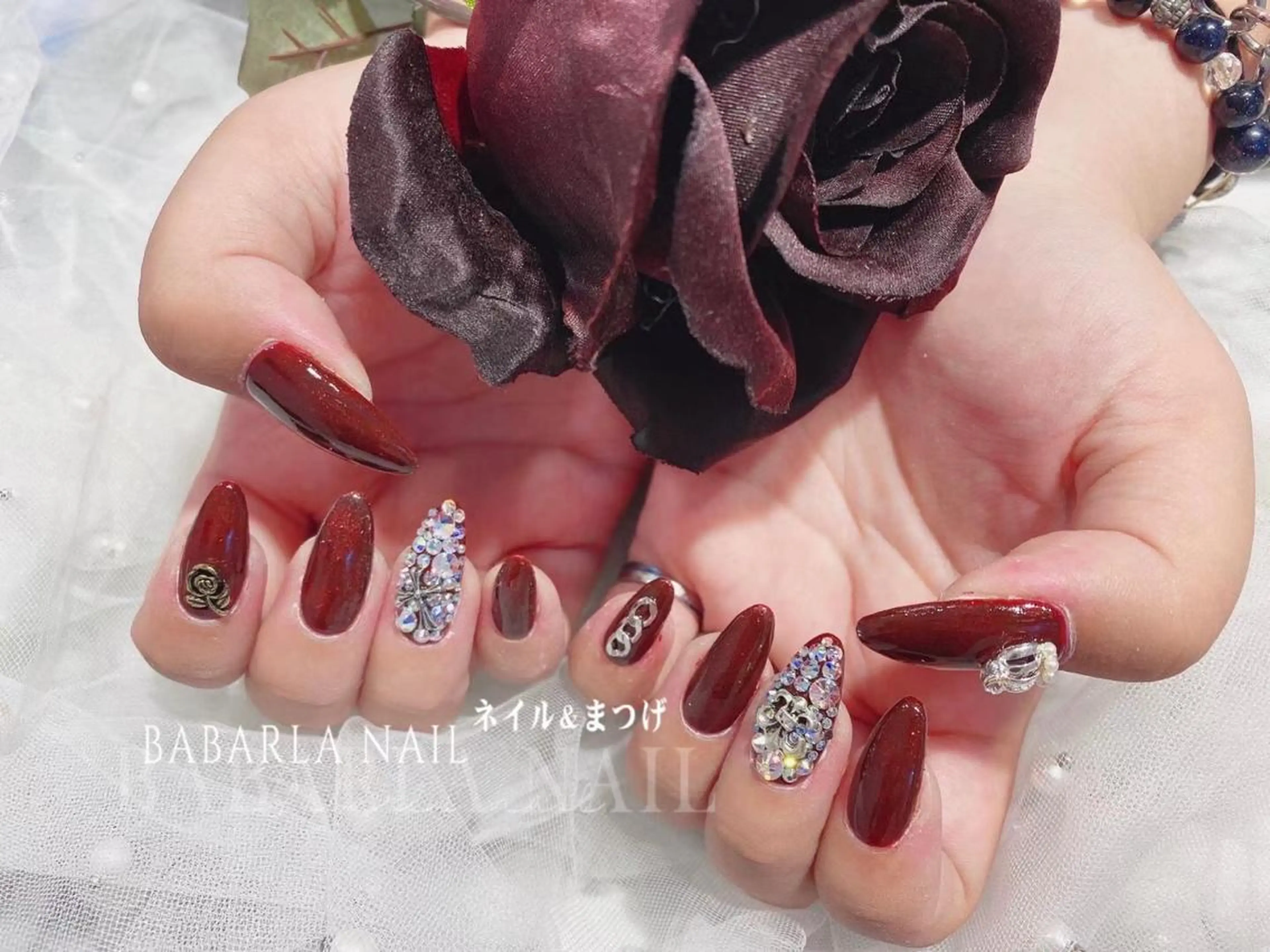 ネイル 赤色 Babarla Nailのネイルデザイン