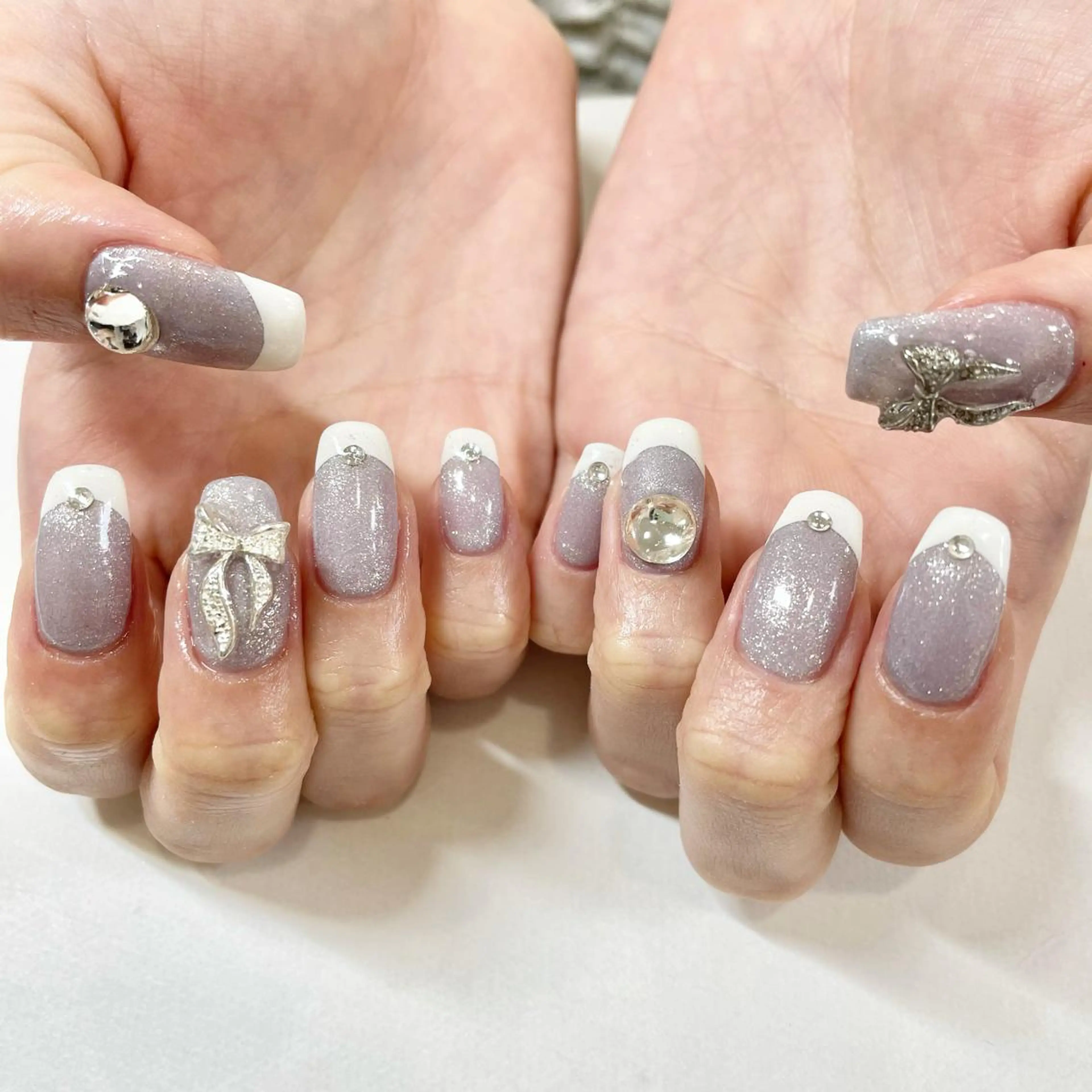 ネイル フレンチネイル キラキラネイル 🎀AYAKO 🎀中韓ネイルのネイルデザイン