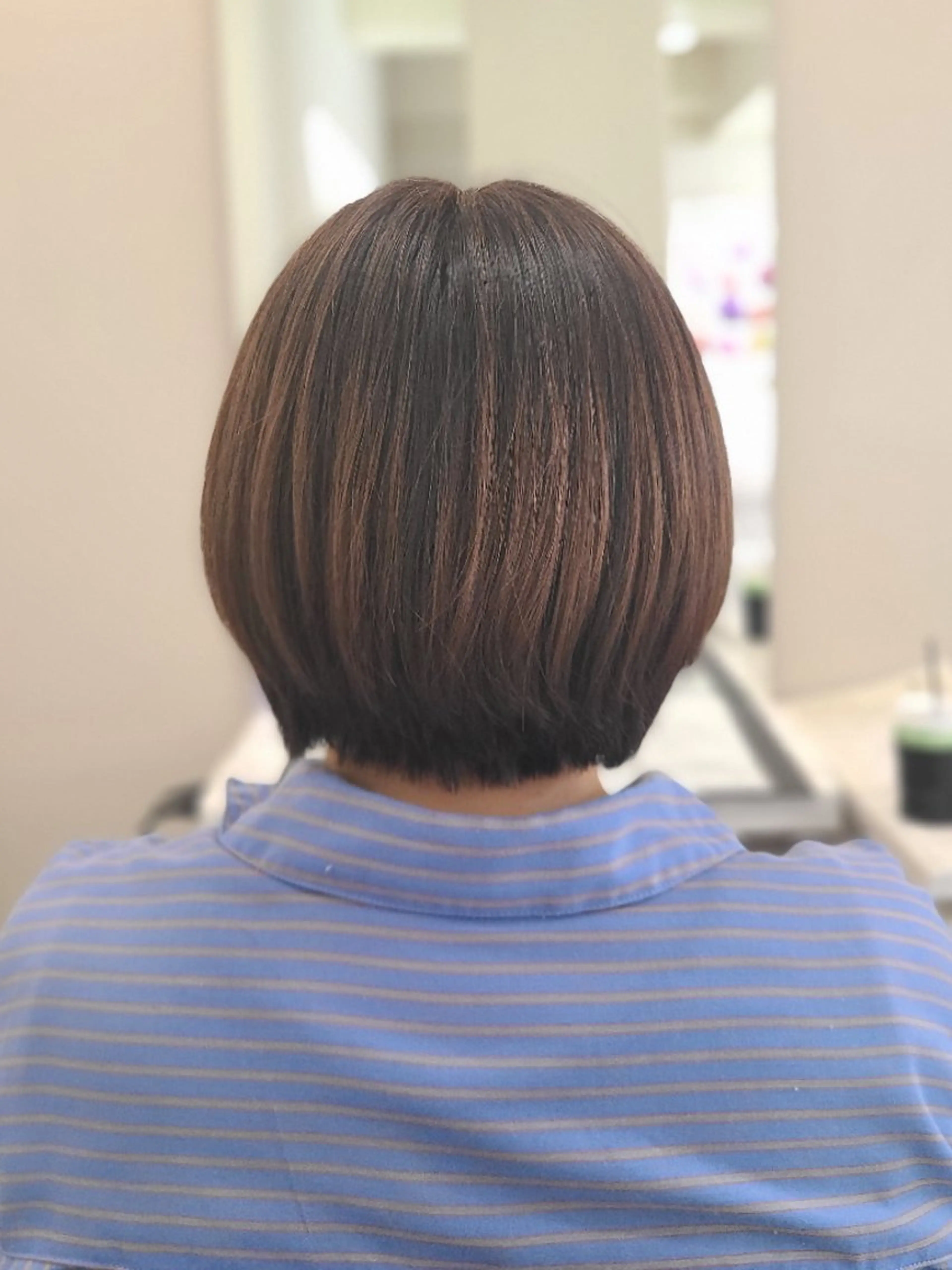 ショート カラー ショートボブ ブラウンカラー ヘーゼル ボブ ショートヘア カット 桐島 令奈のヘアスタイル