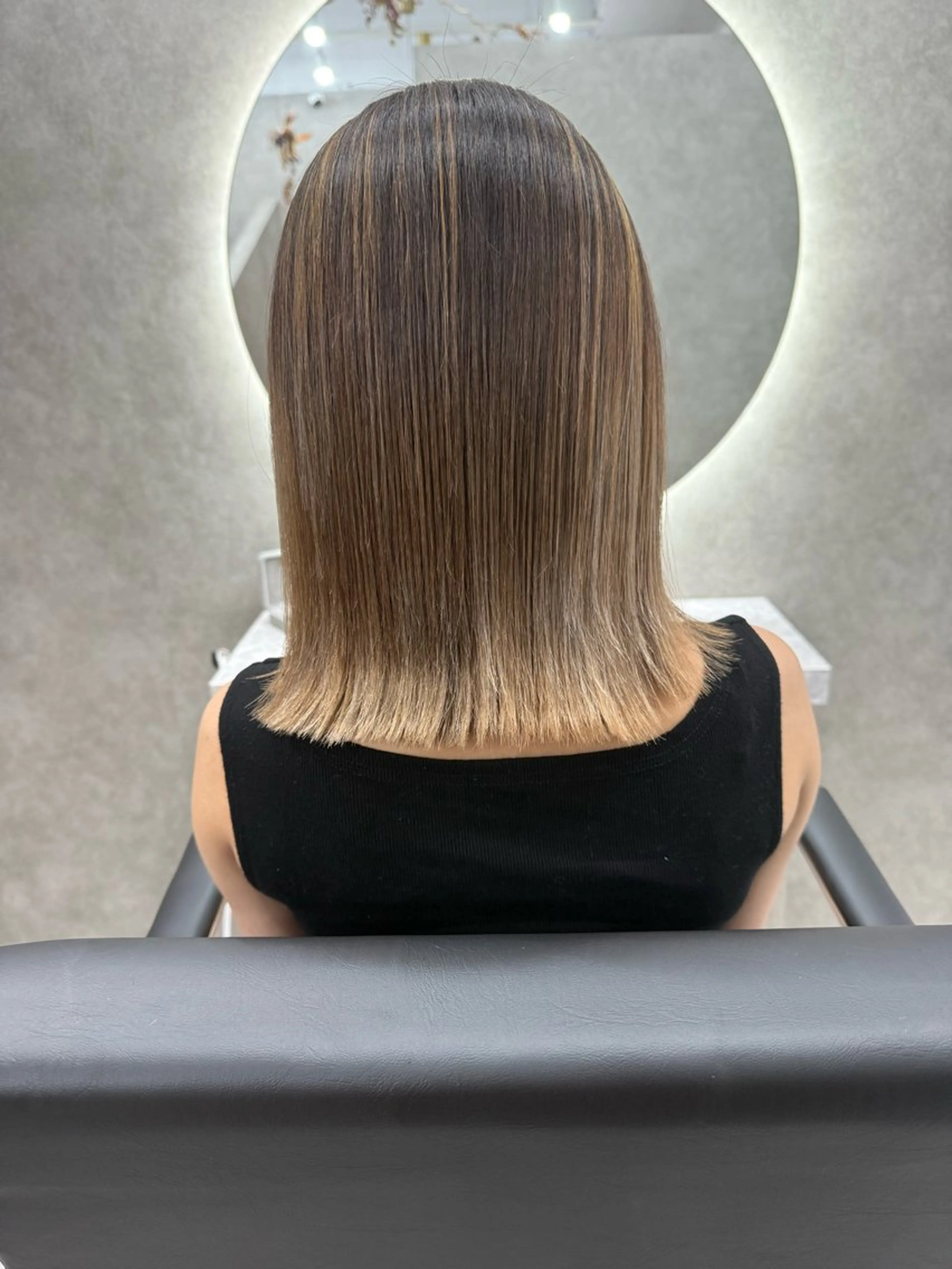 ミディアム カット ヘアカラー トリートメント 髪質改善/縮毛矯正/ ブリーチ/荊尾のヘアスタイル