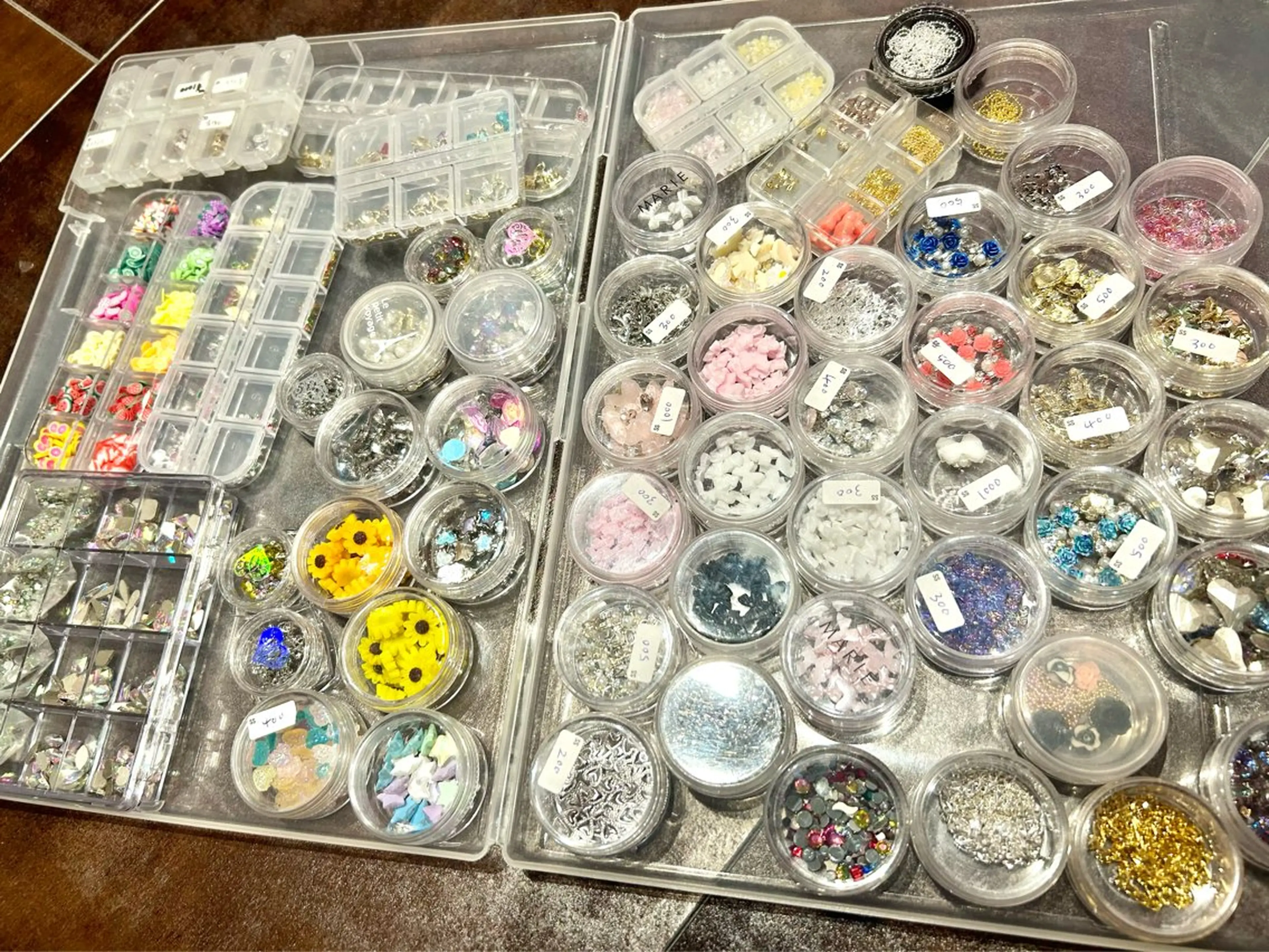 ネイル ピンキー 池田公園店のネイルデザイン