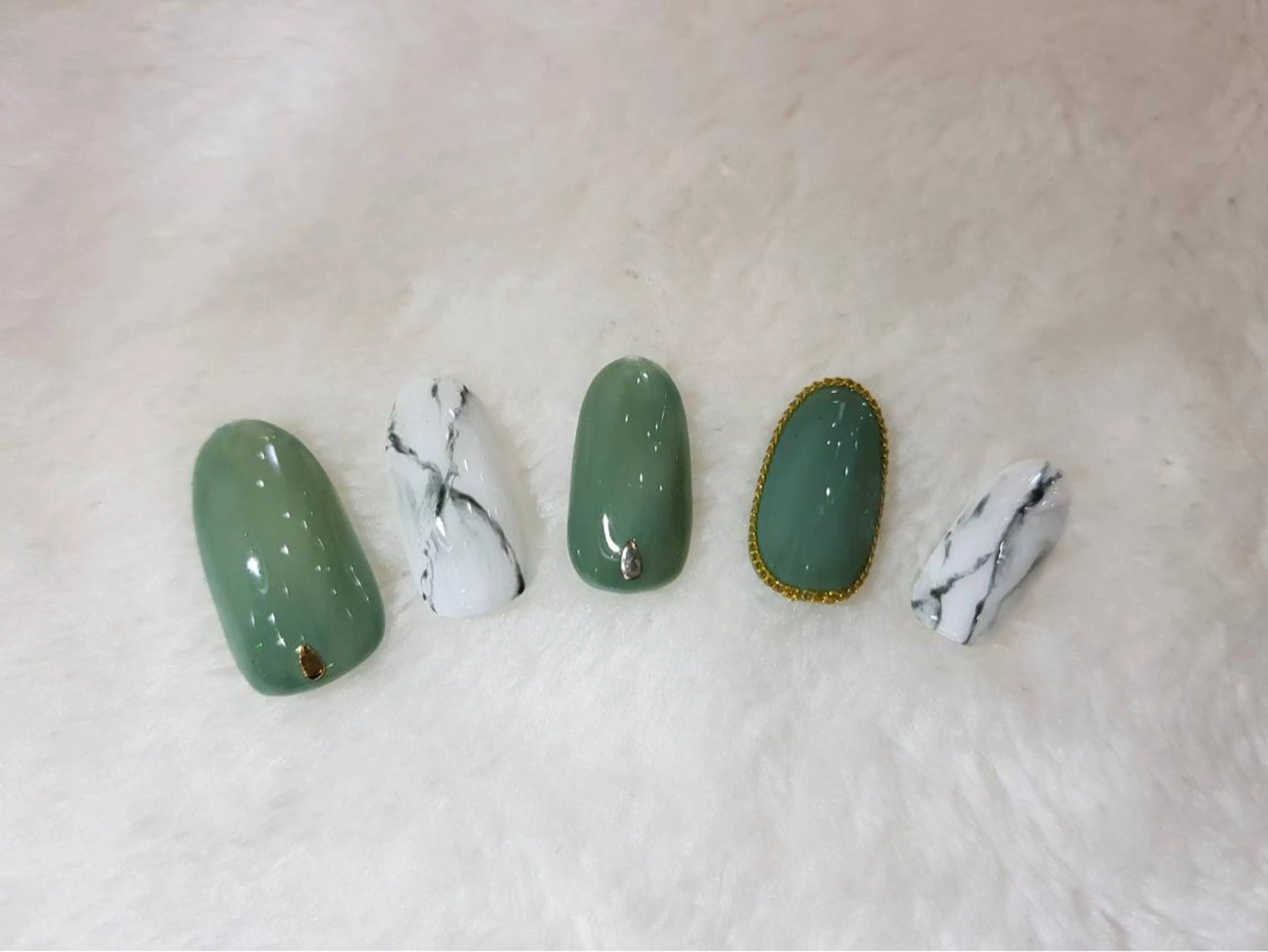 ネイル マツエク・マツパ 📍鶴橋 muniのネイルデザイン