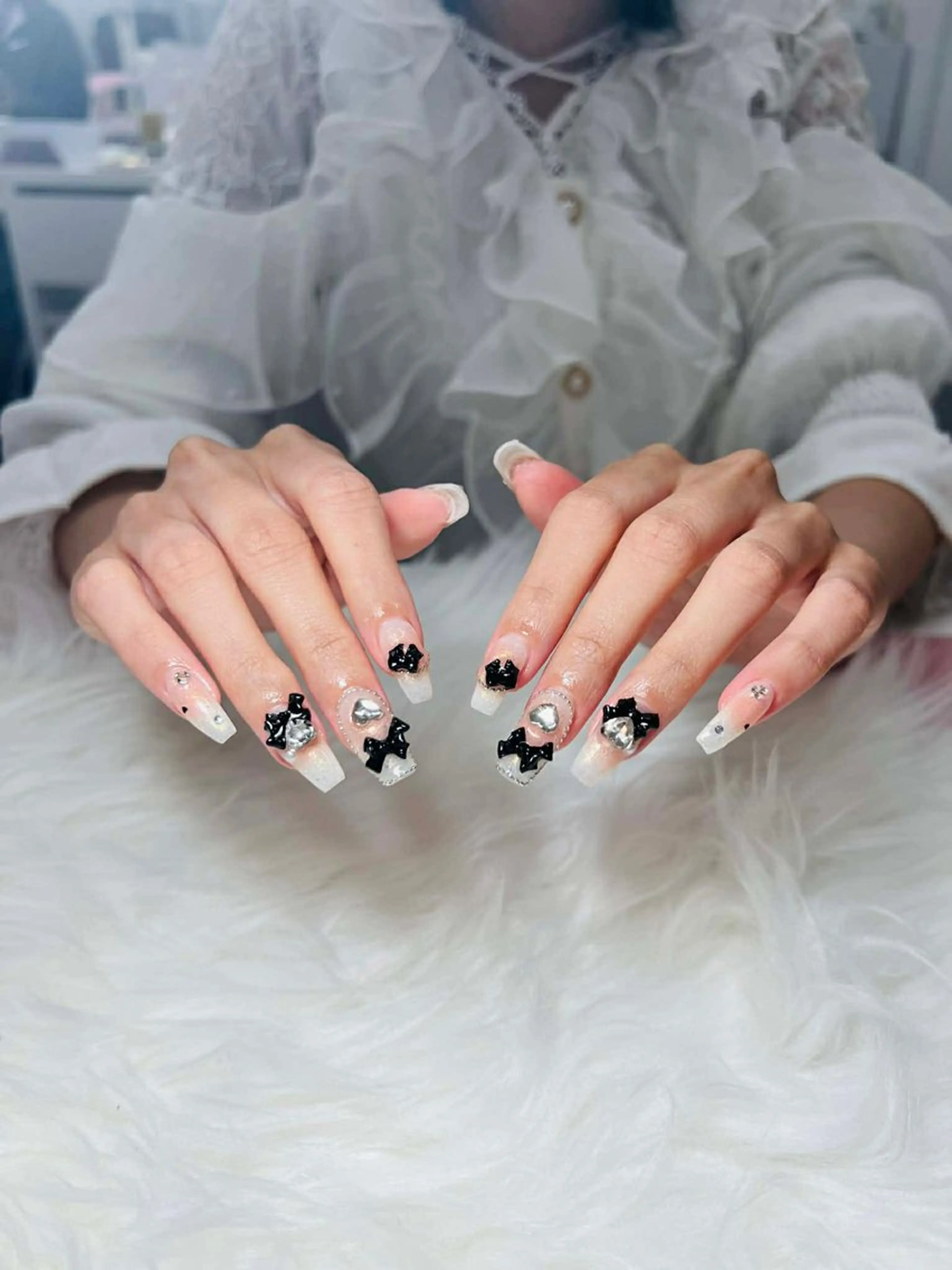 ネイル AURA NAILのネイルデザイン