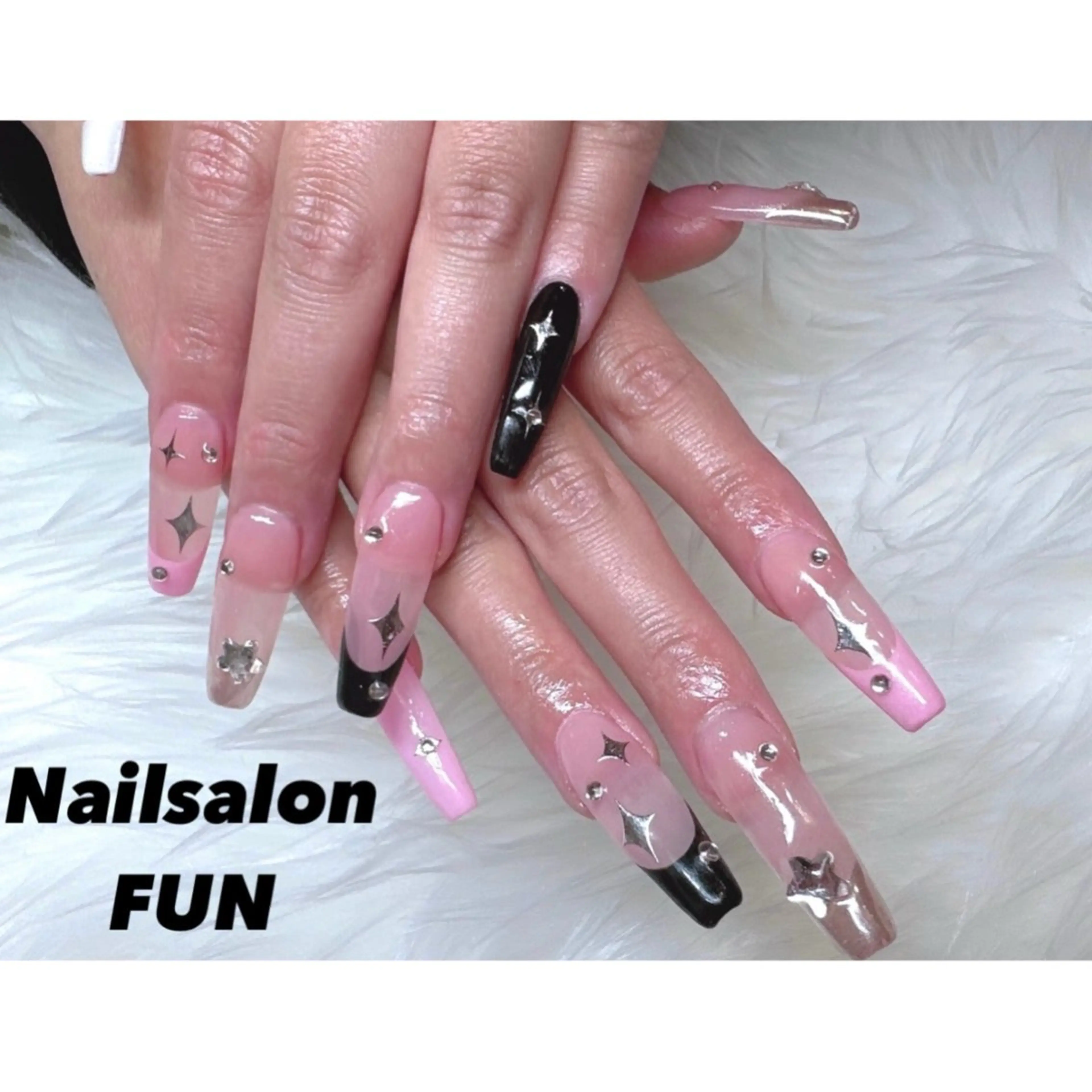 ネイル アートネイル スカルプネイル Nailsalon FUN🌈のネイルデザイン