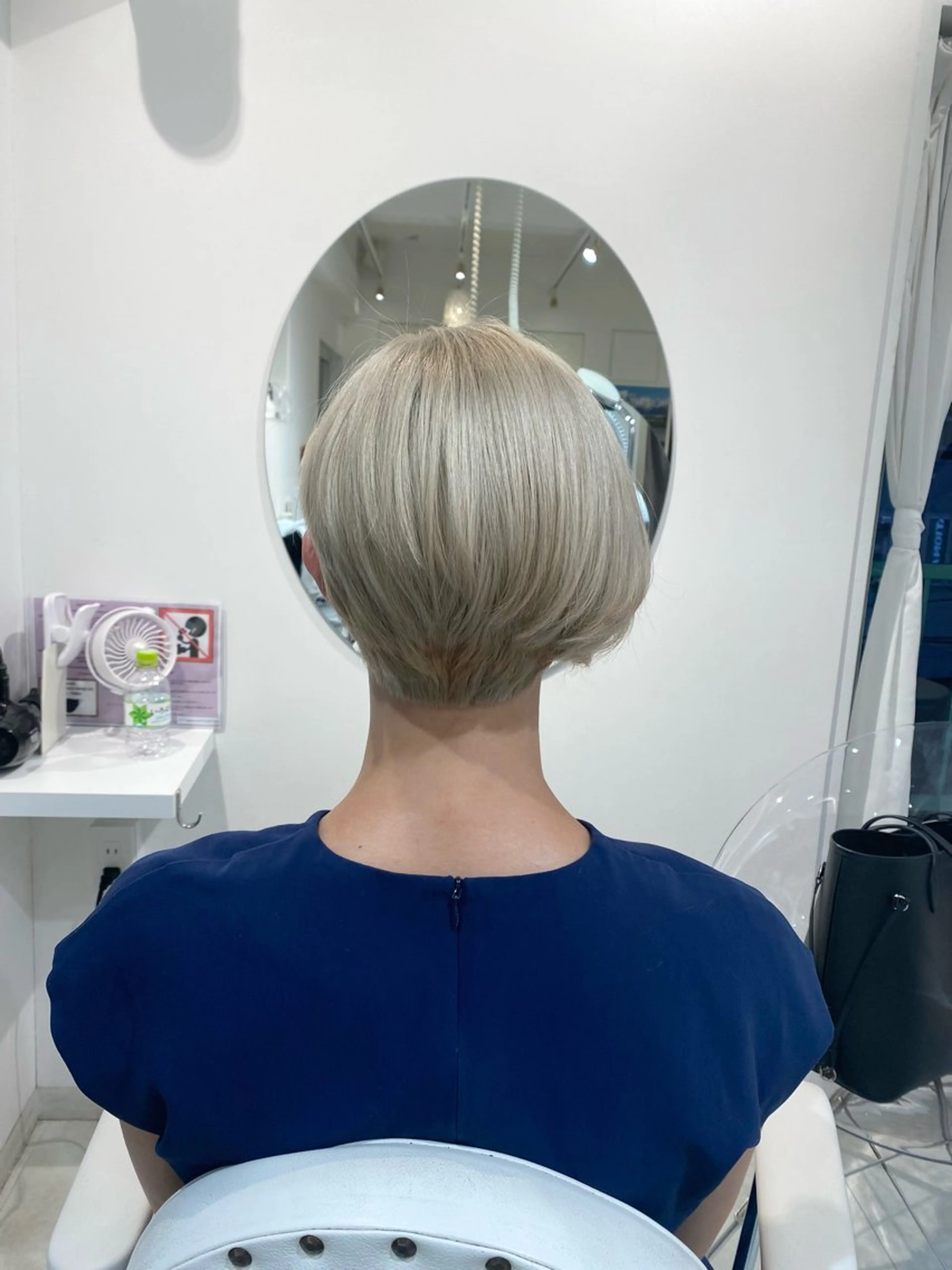 ショート カラー TAE .のヘアスタイル