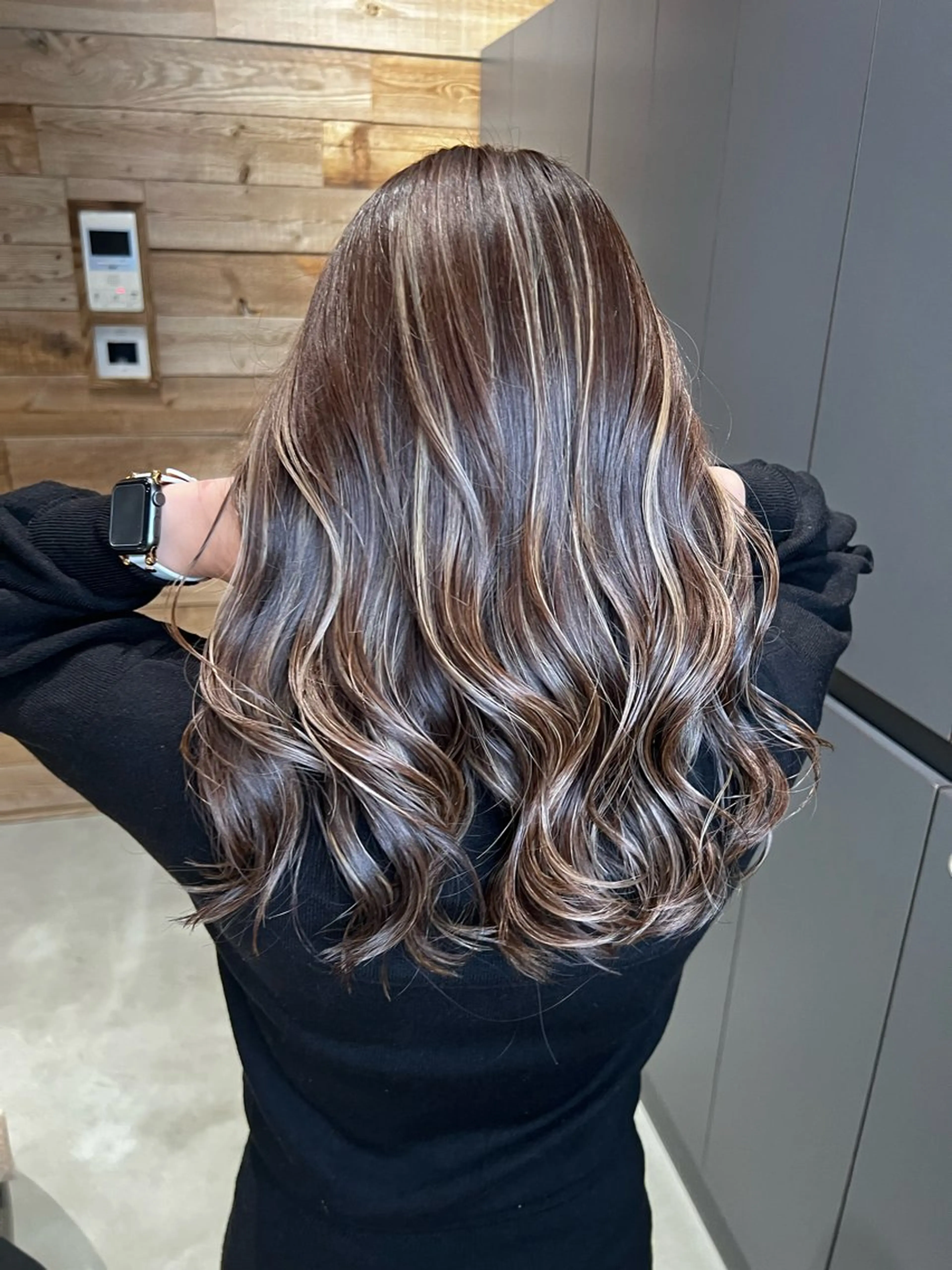 ［人気予約数NO.1］❣️話題ファイバープレックスブリーチハイライト+追いブリーチ特別クーポン❣️ダメージ最小限💓の写真