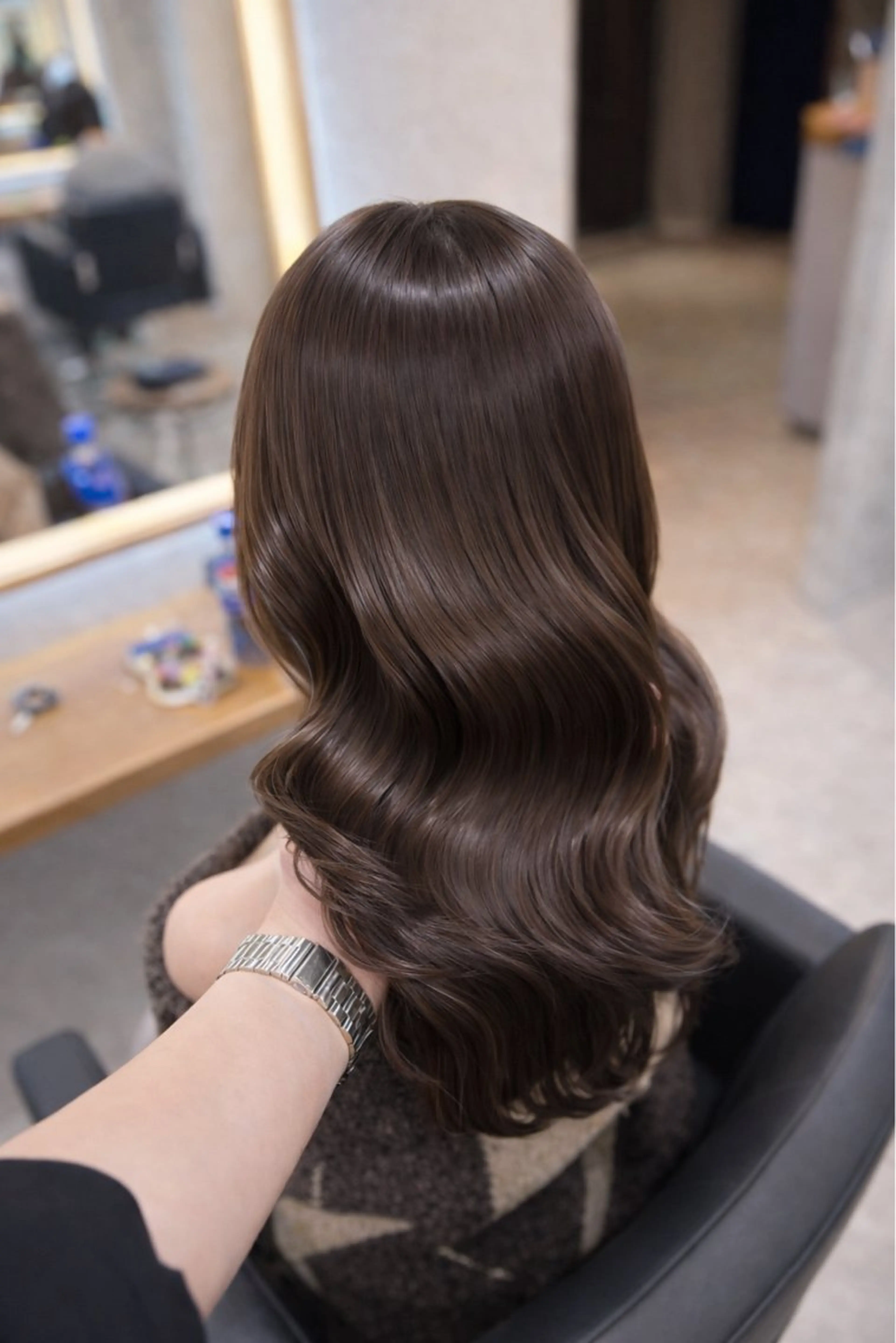 セミロング カラー ヘアアレンジ ヘアカラー トリートメント ヘアセット レイヤー×透明感カラ ーHAYATOのヘアスタイル