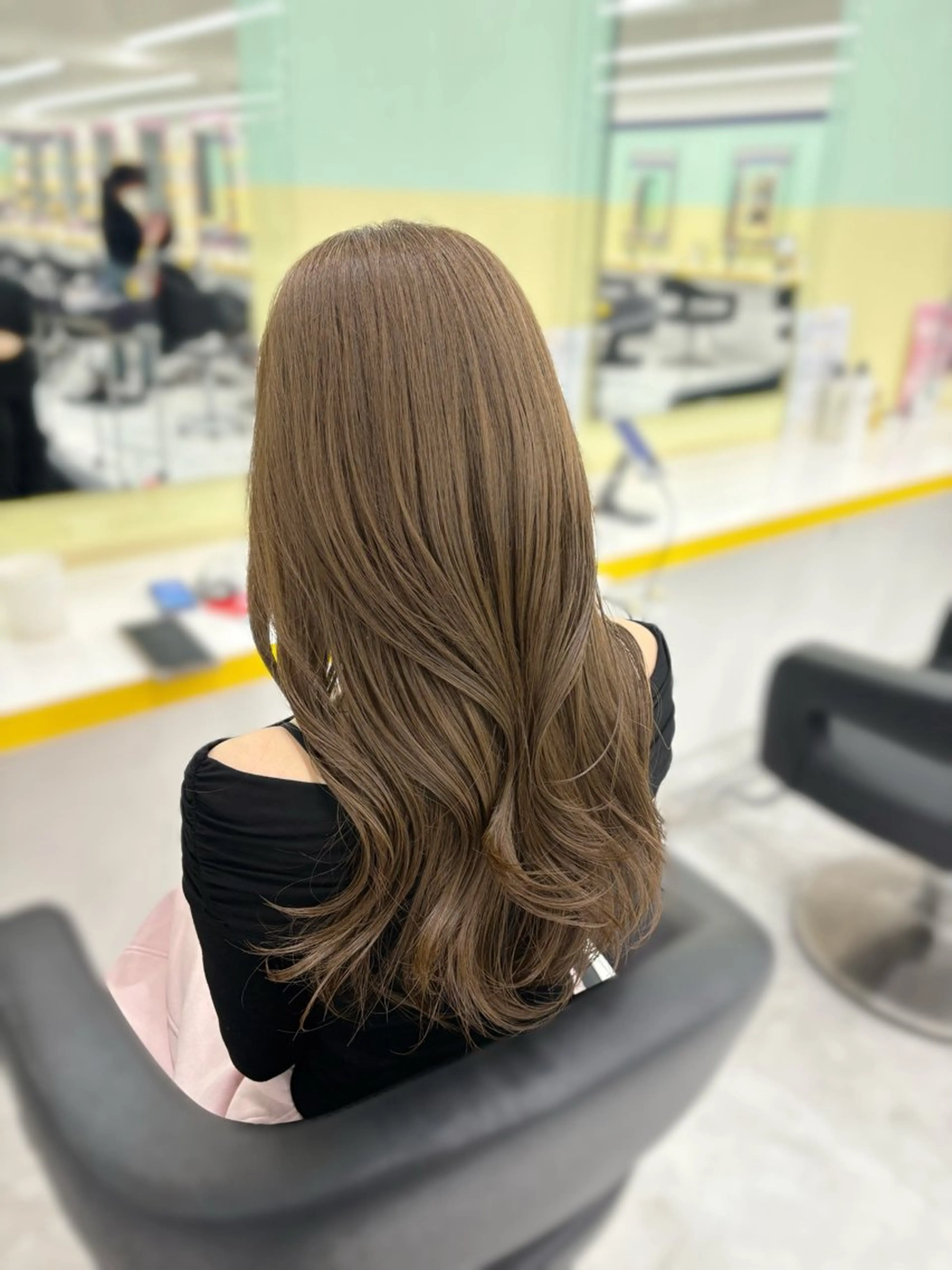 ロング カラー ヘアカラー トリートメント ベージュ×レイヤー 🤎横浜/miu🤎のヘアスタイル