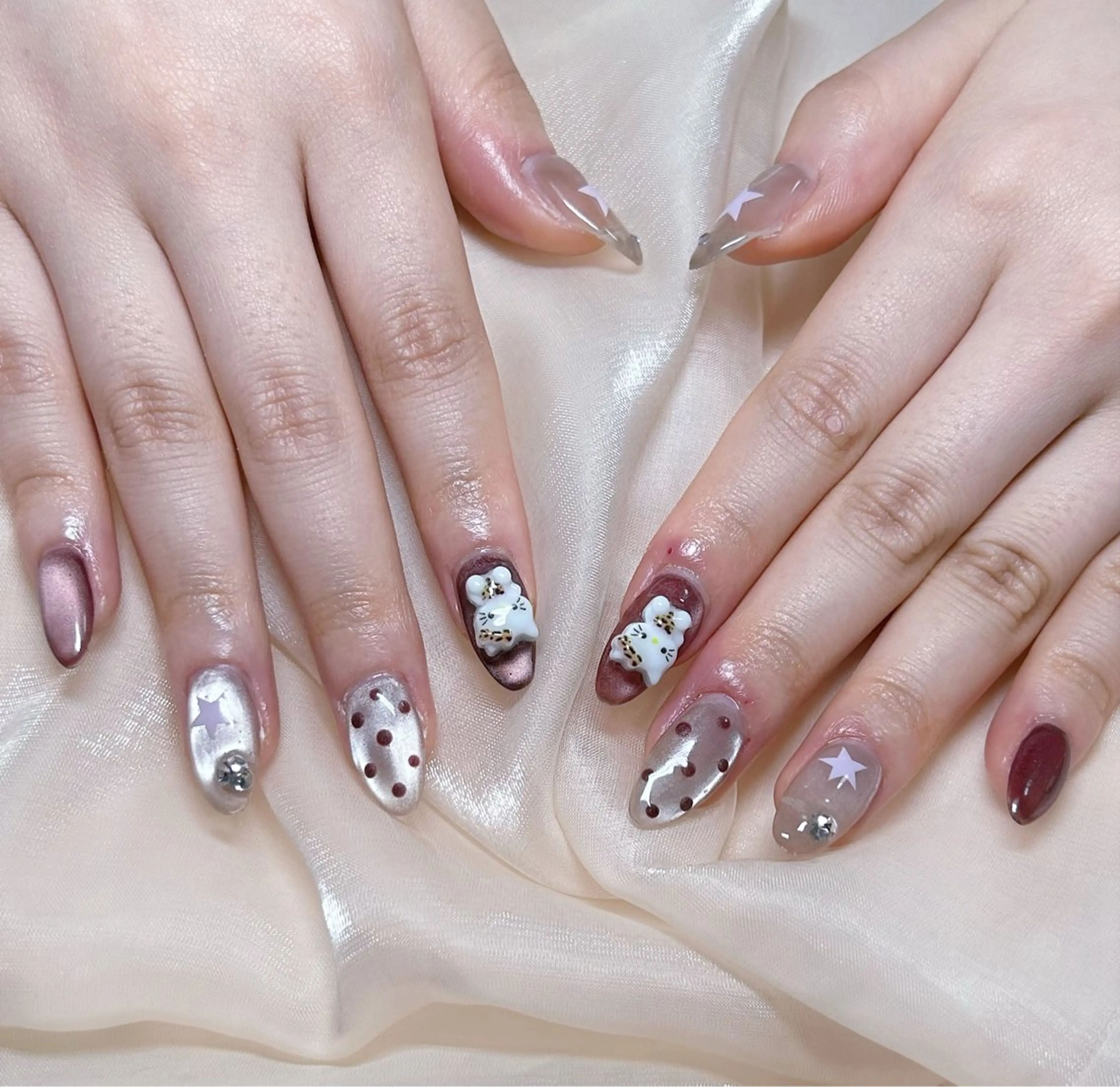 ネイル コウ ヨウのネイルデザイン