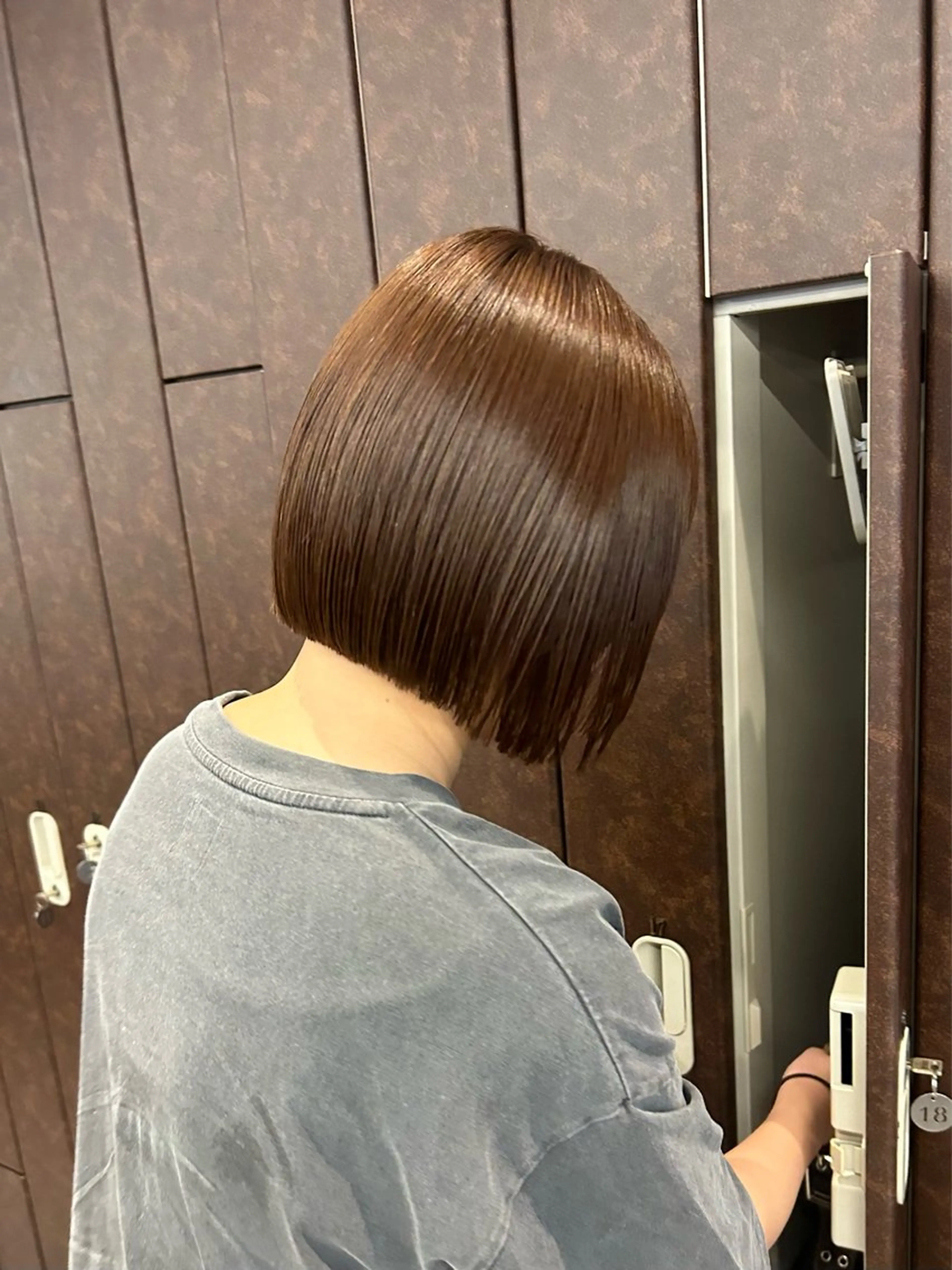 ミディアム ボブ カット nana/ボブ/ レイヤー/梅田のヘアスタイル