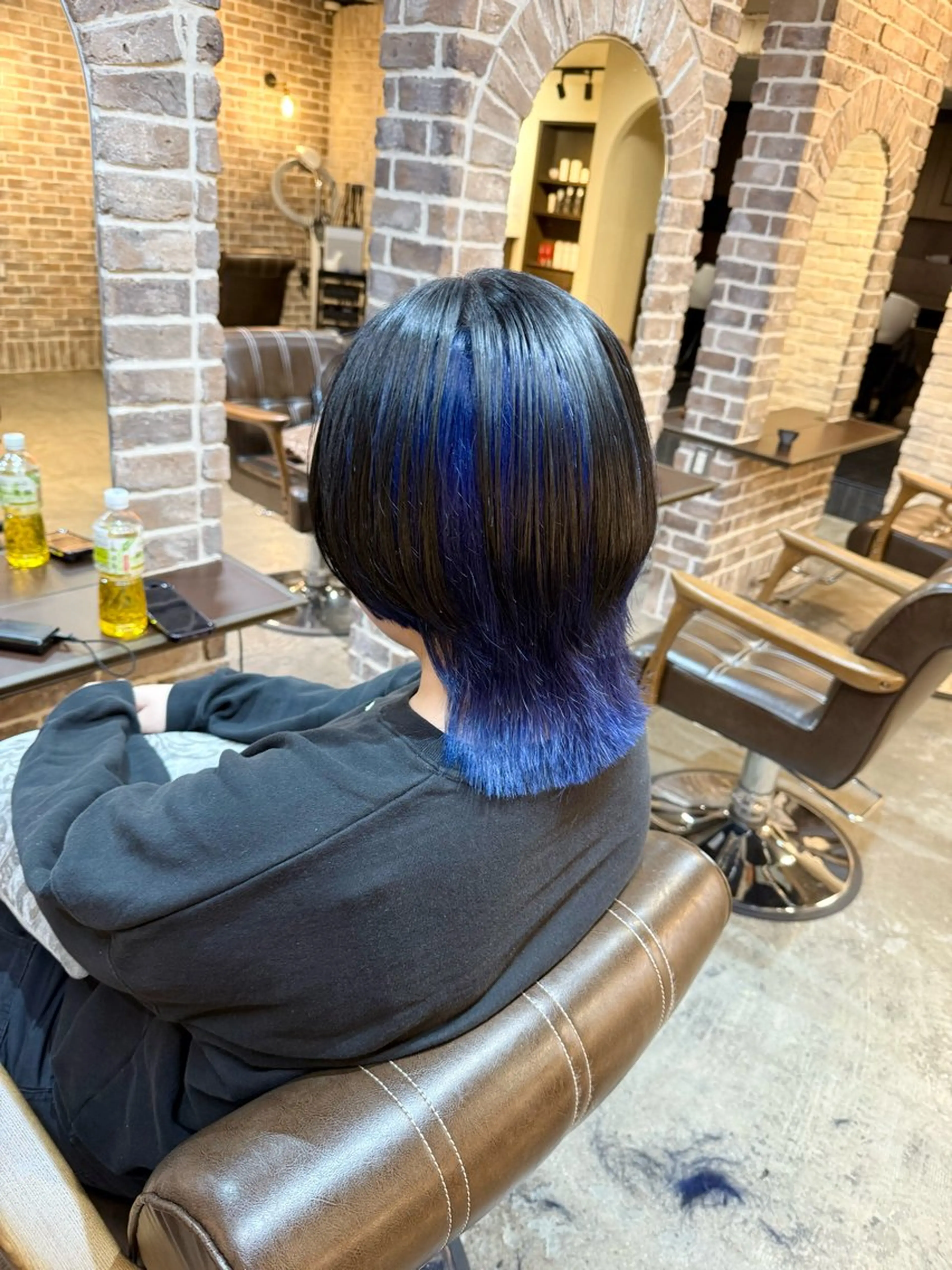 ミディアム カラー 黒髪 ブリーチ ブルーカラー ウルフカット カット ヘアカラー トリートメント ACROあべの店所属・艶カラー/インナー /グラデ/大西小百合のヘアスタイル