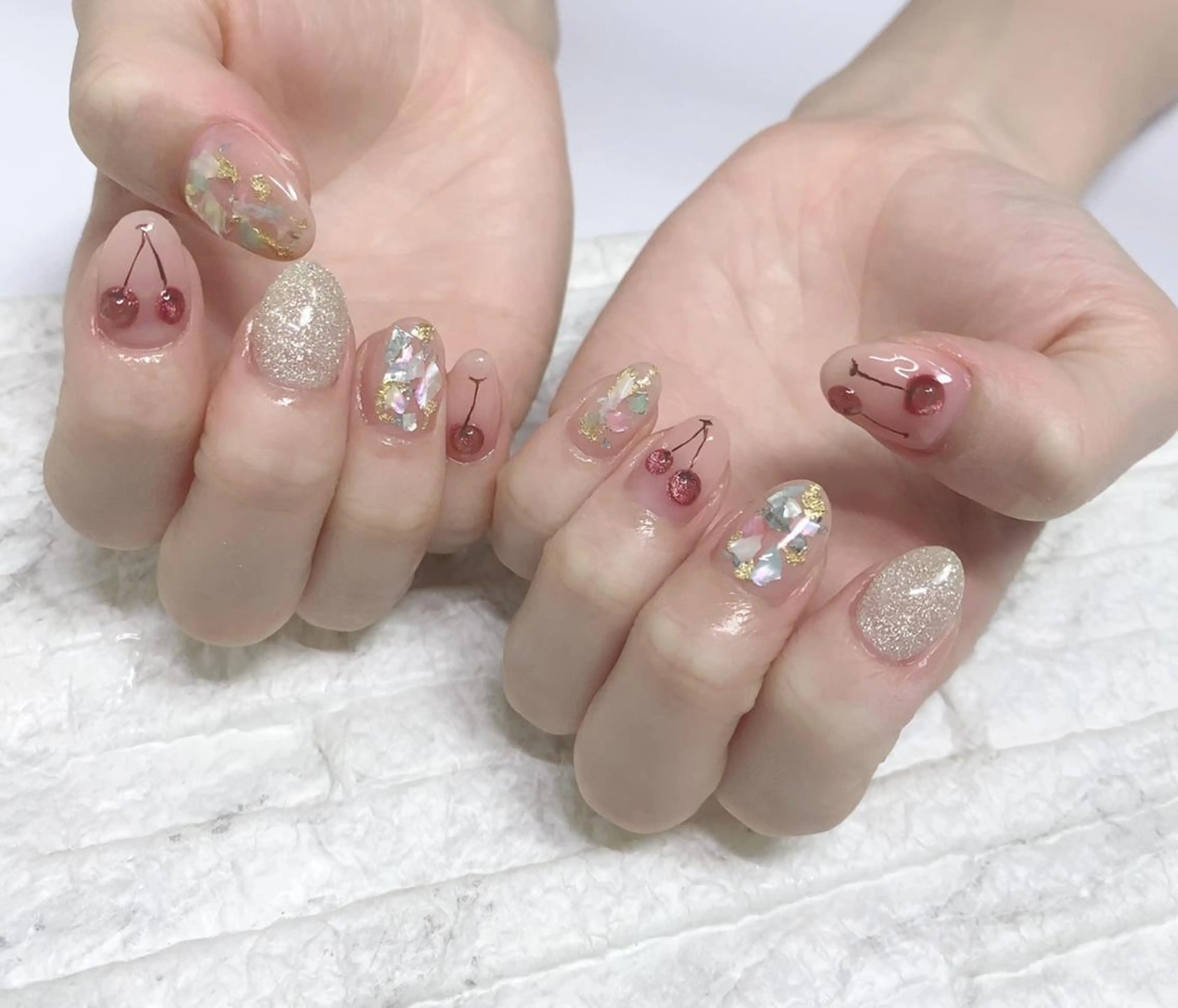 ネイル ハンドネイル フットネイル yochi nailのネイルデザイン