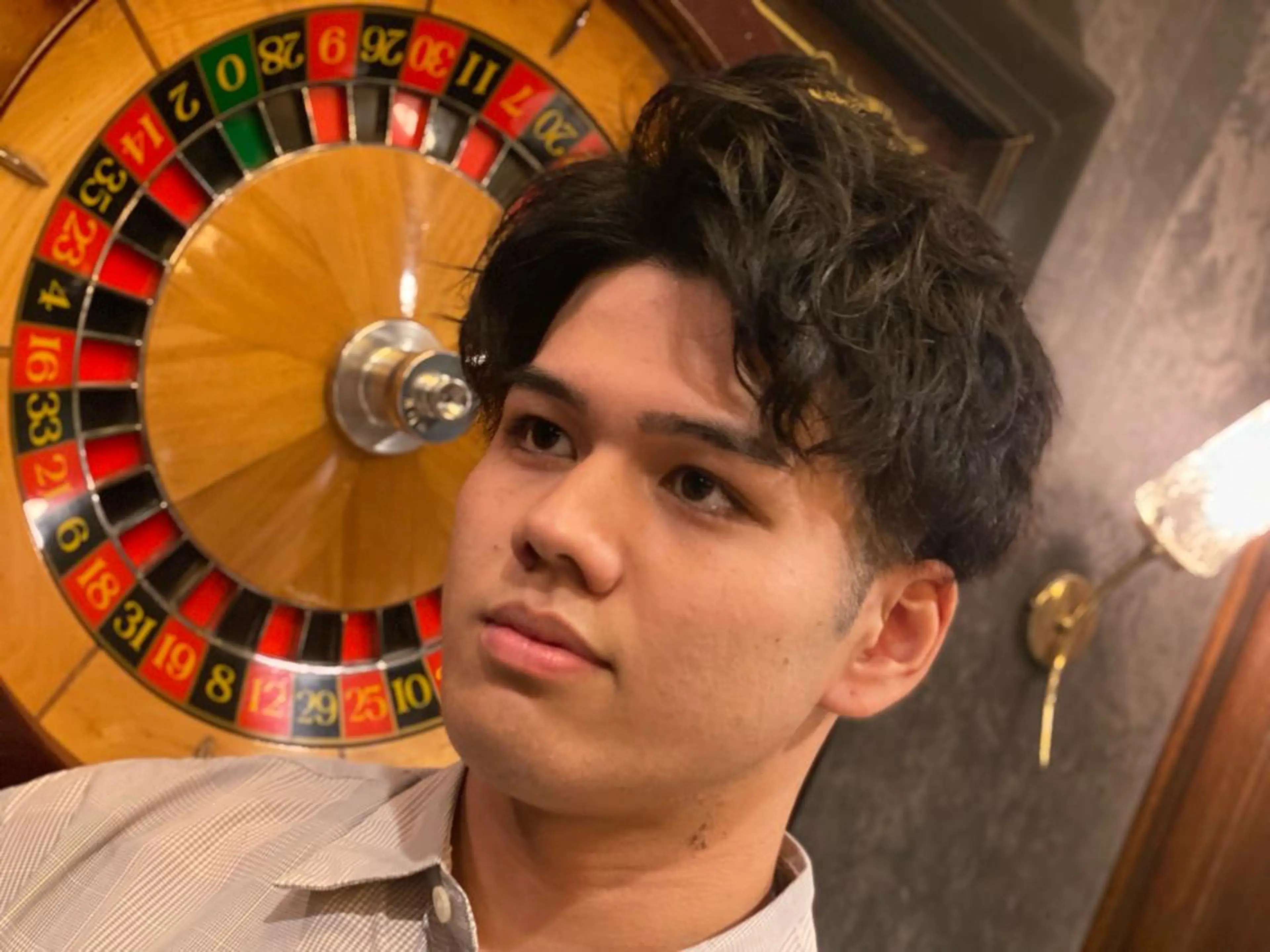 ショート パーマ メンズ 浅見 天翔のヘアスタイル