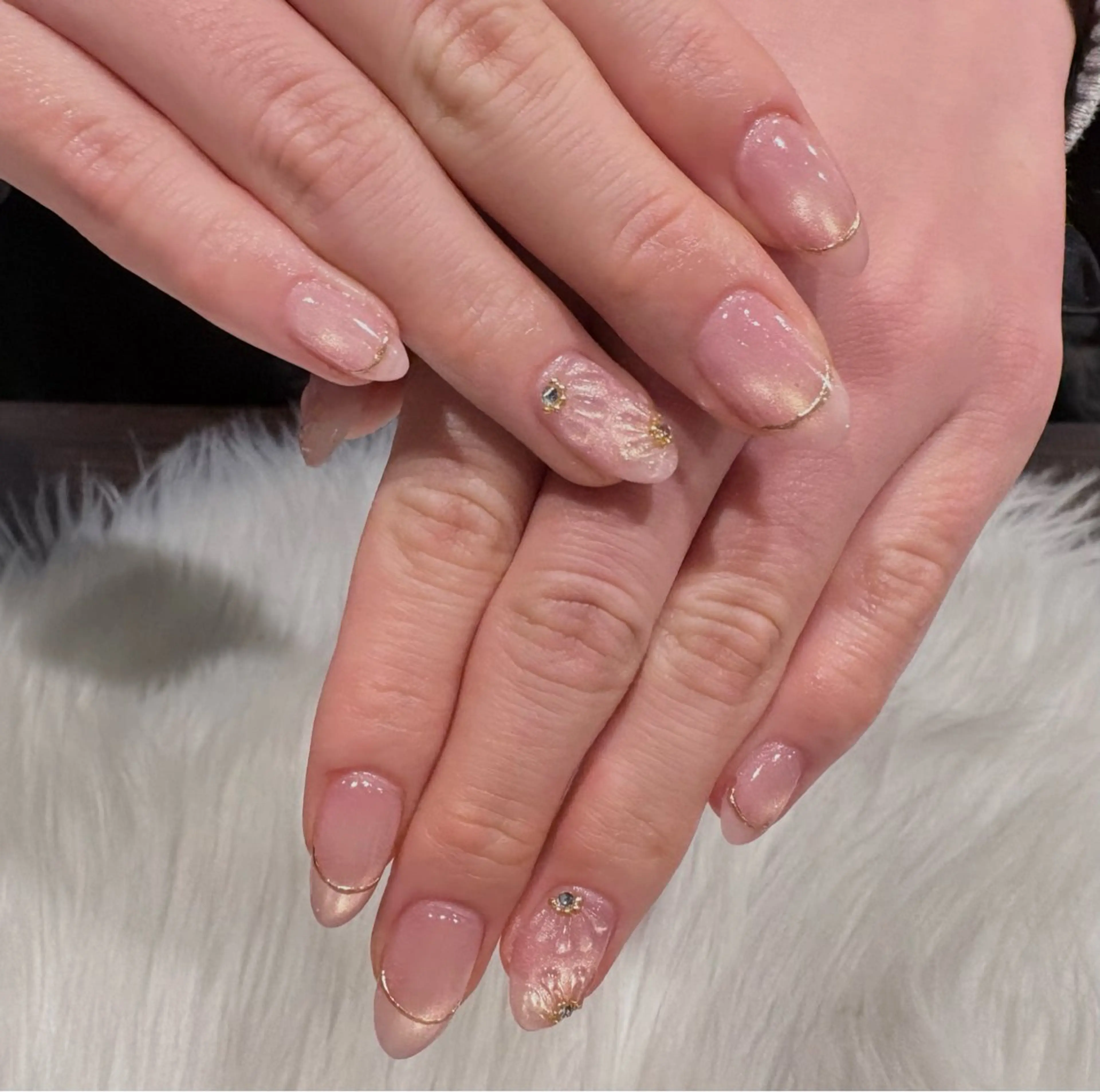 ネイル ストーンネイル ハンドネイル Nobody_ Minのネイルデザイン