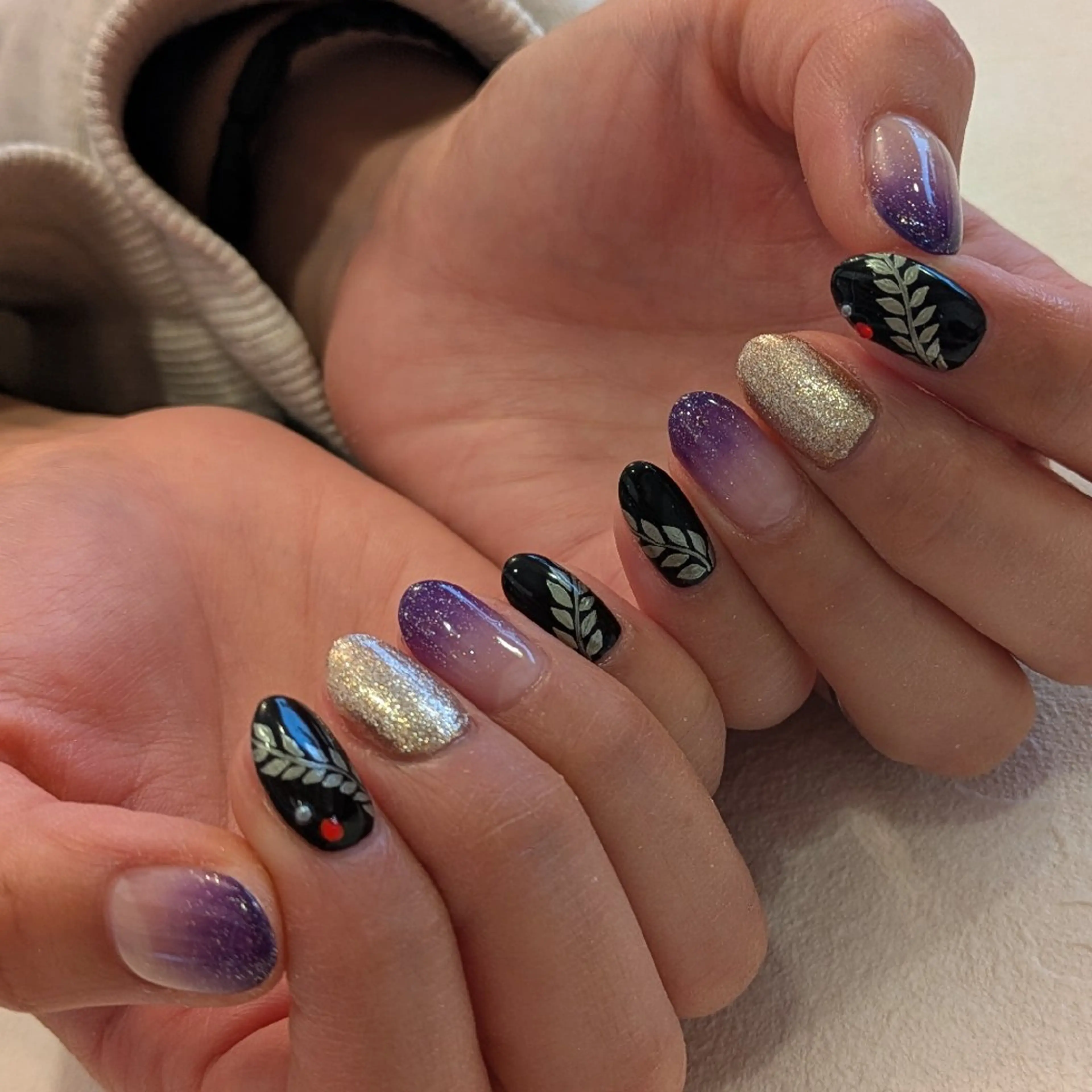 ネイル ジェヌインネイル 河内のネイルデザイン