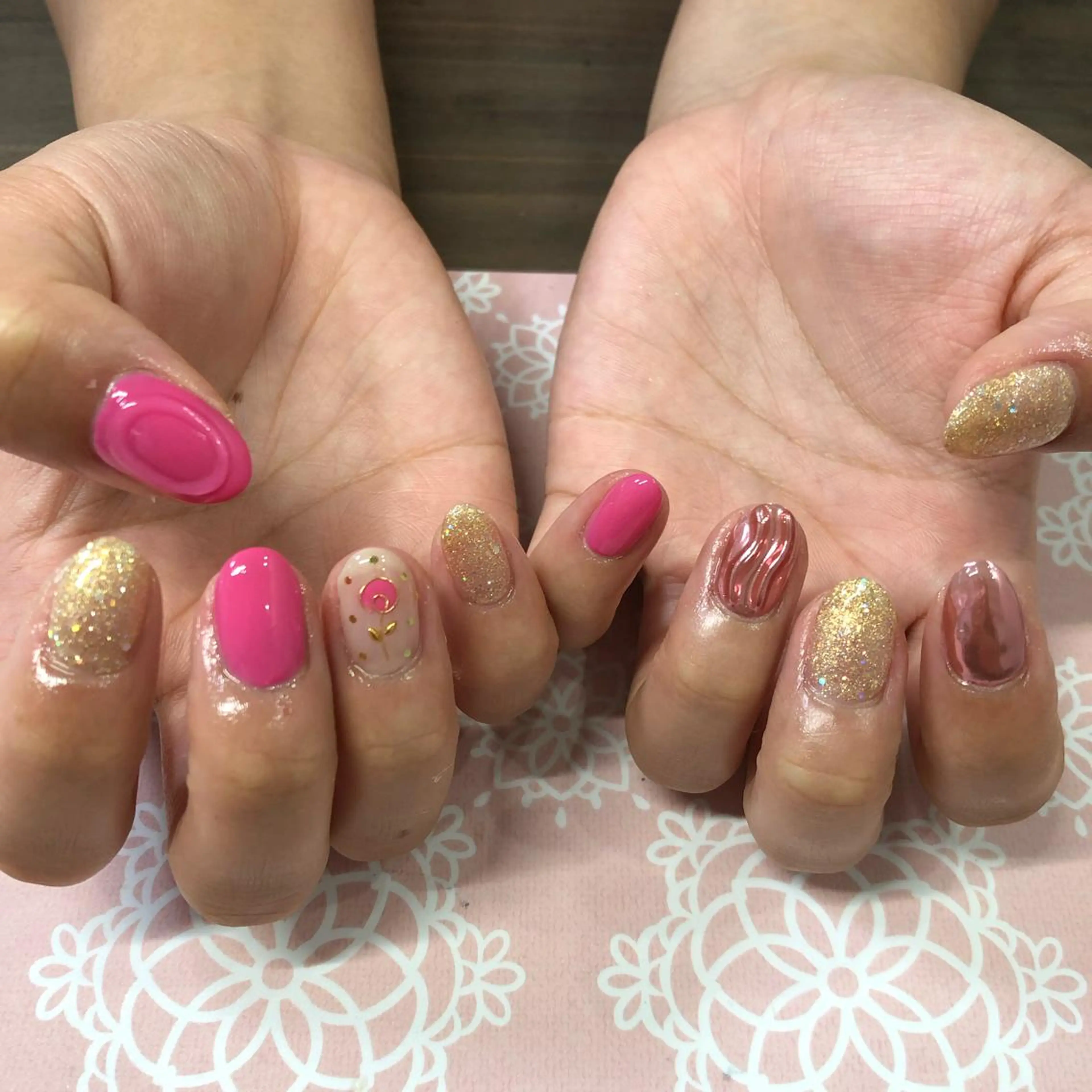 ネイル ハンドネイル 西岡 杏のネイルデザイン