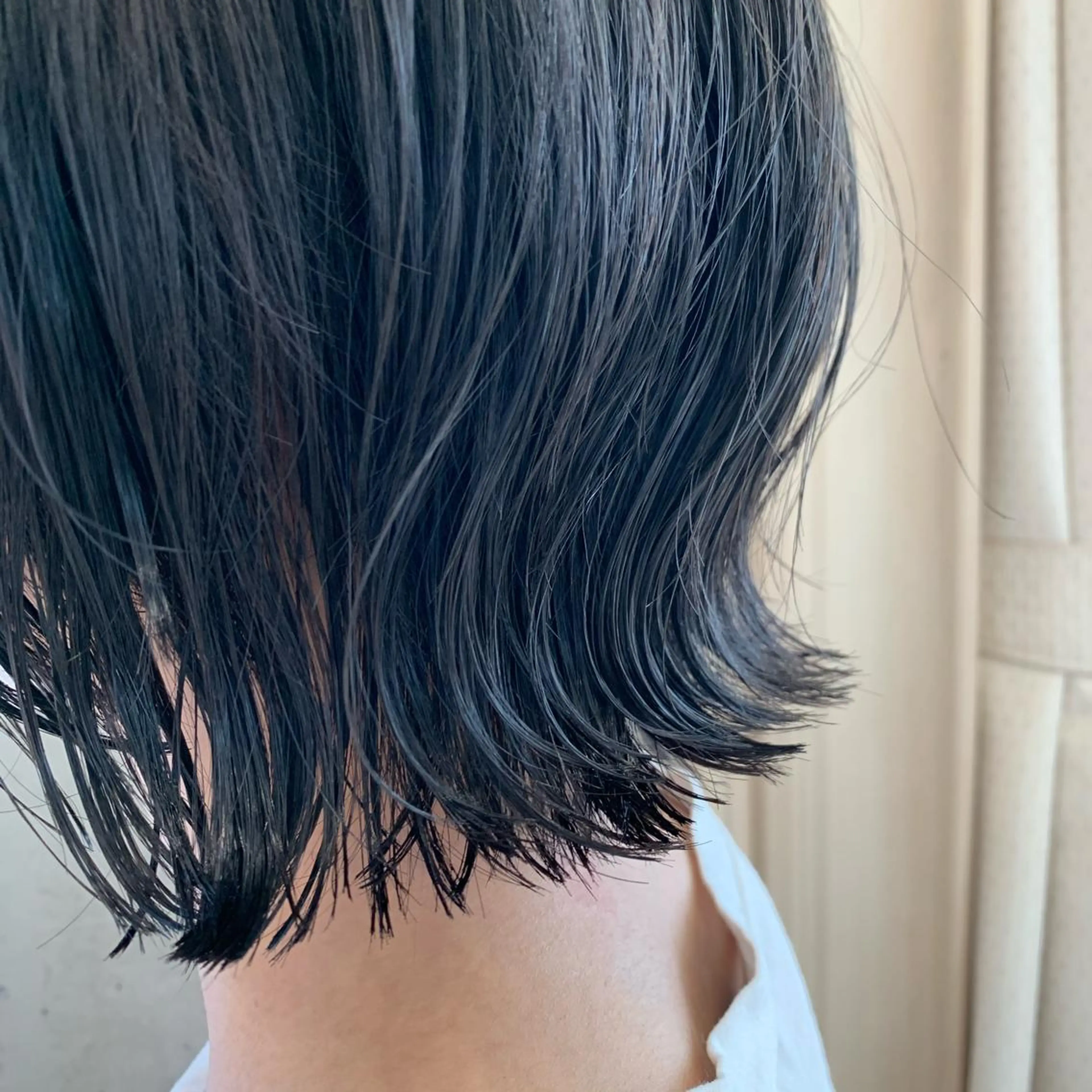 ショート カラー サソウ ユリエ🥥のヘアスタイル