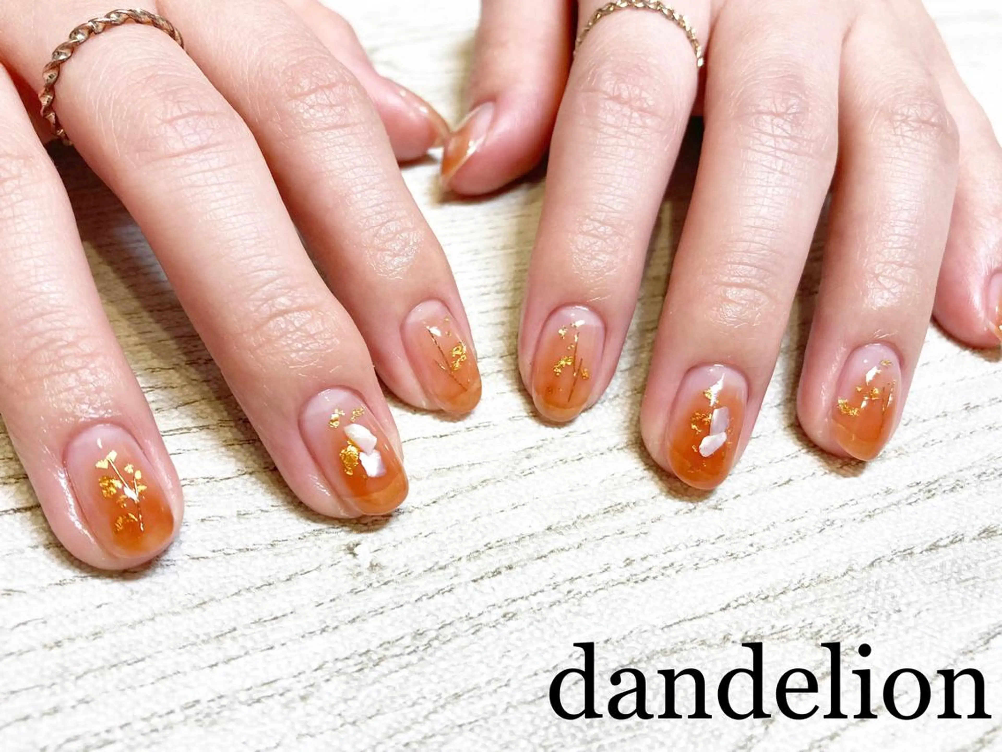 ネイル ハンドネイル ハンドケア dandelion ダンデライオンのネイルデザイン