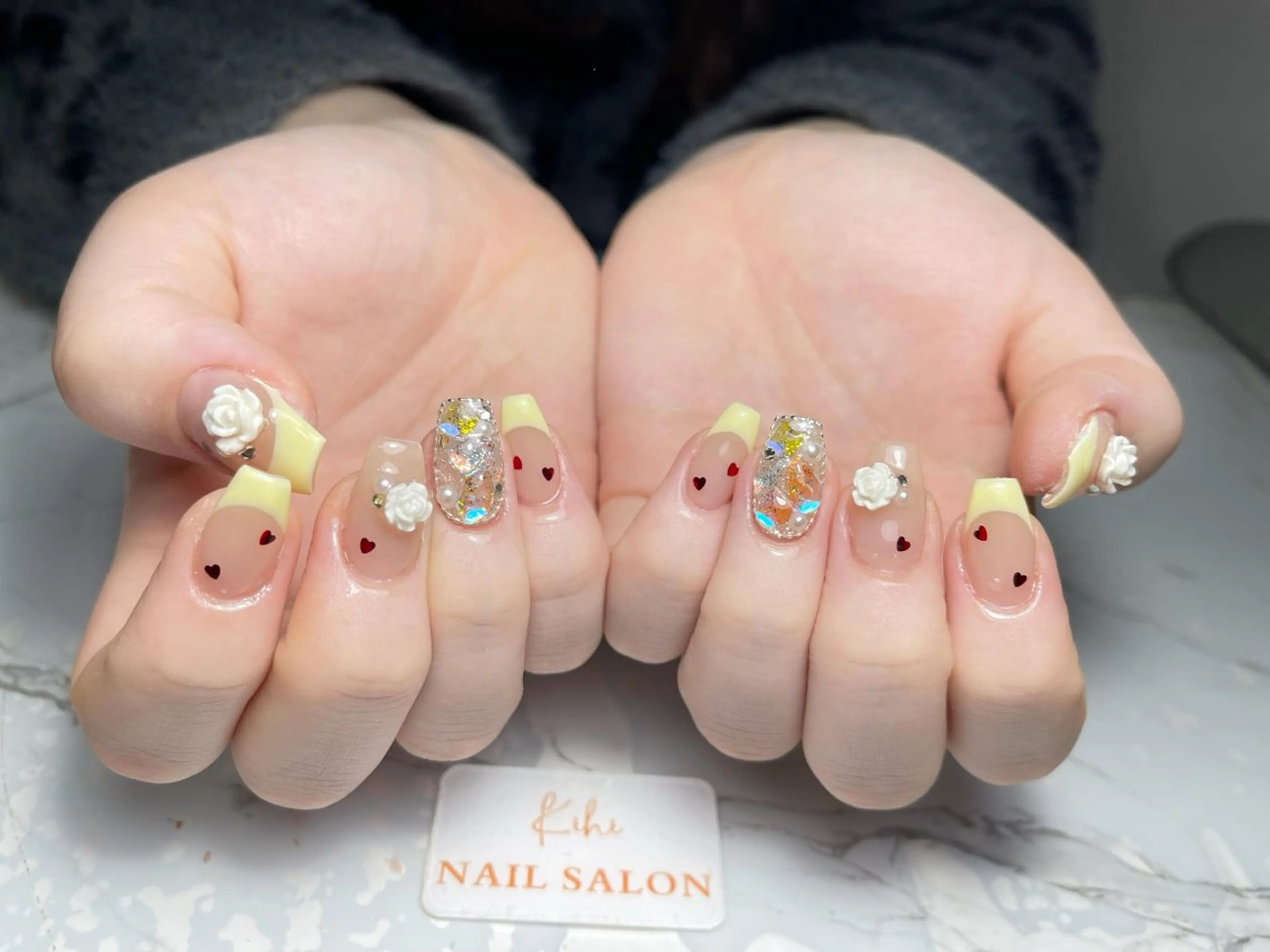 ネイル アートネイル フレンチネイル ジェルネイル グラデーション 韓国ネイル ハンドネイル 💕鈴木ユリ パラジェル/オフ無料のネイルデザイン