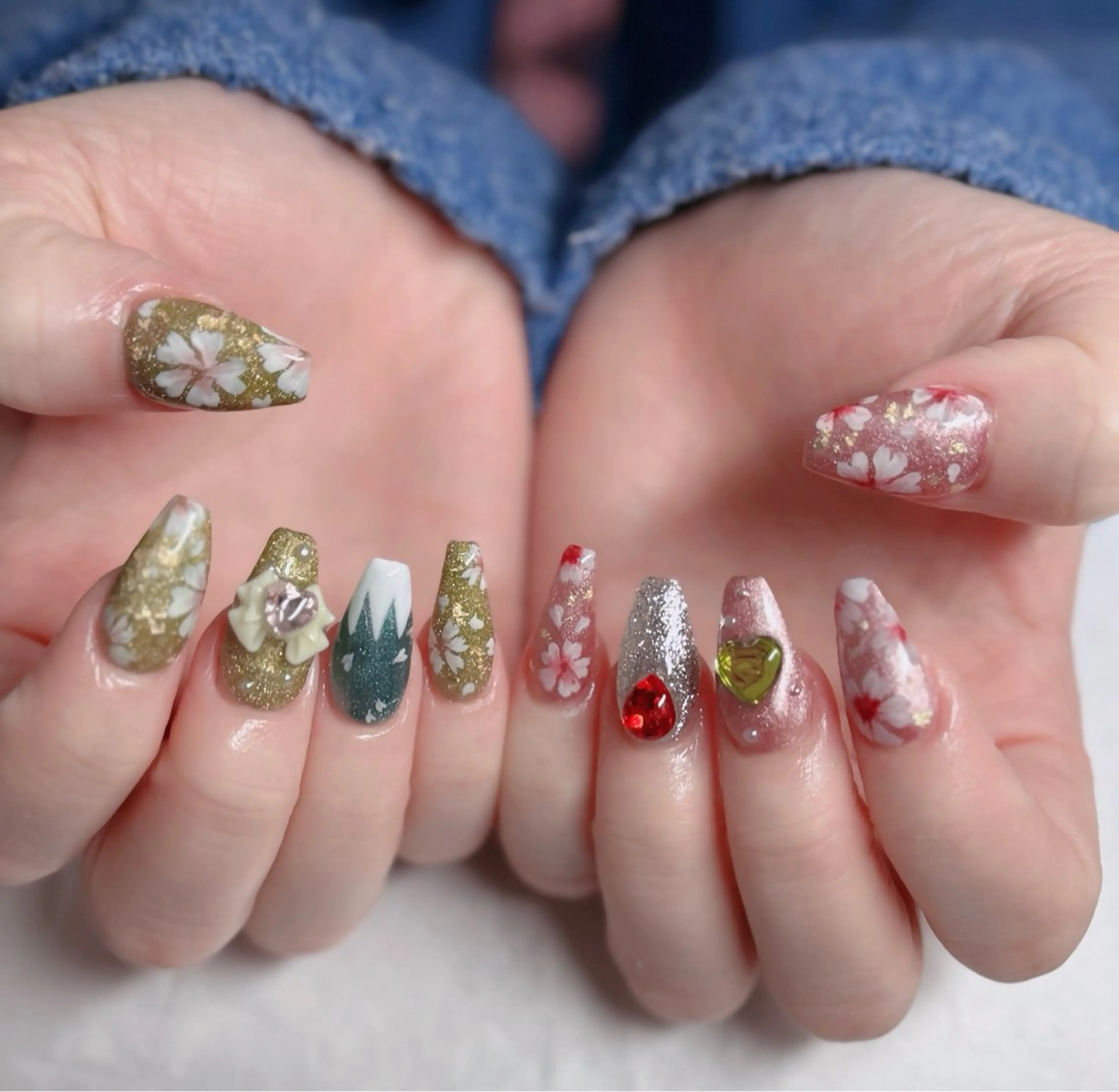 ネイル フレンチネイル ジェルネイル ガラスフレンチ ハロウィン ハート H.baby Nail Salonのネイルデザイン